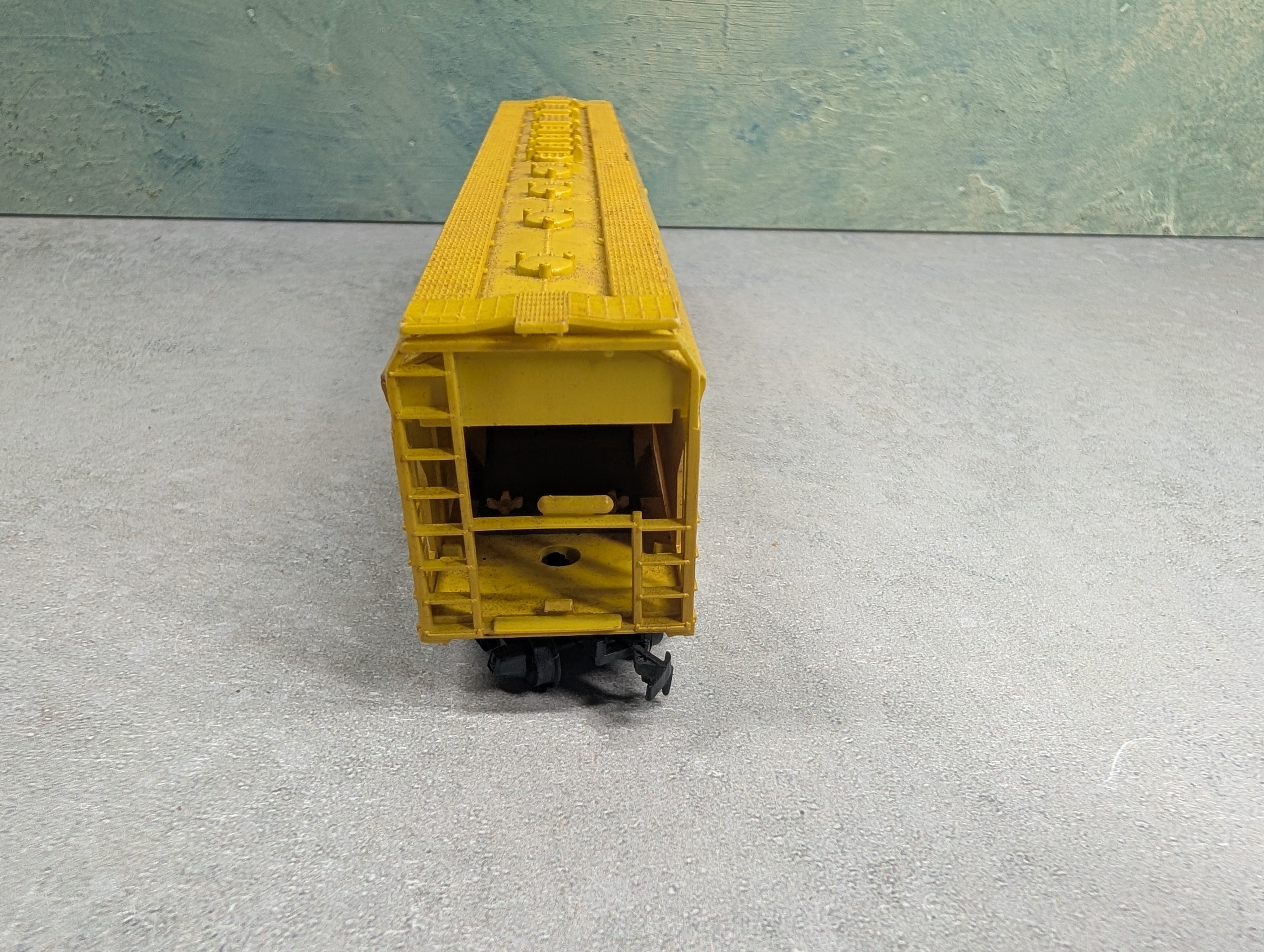 USED Tyco HO Scale 4 Bay ACF Covered Hopper Old Dutch Cleanser ACFX #173402
