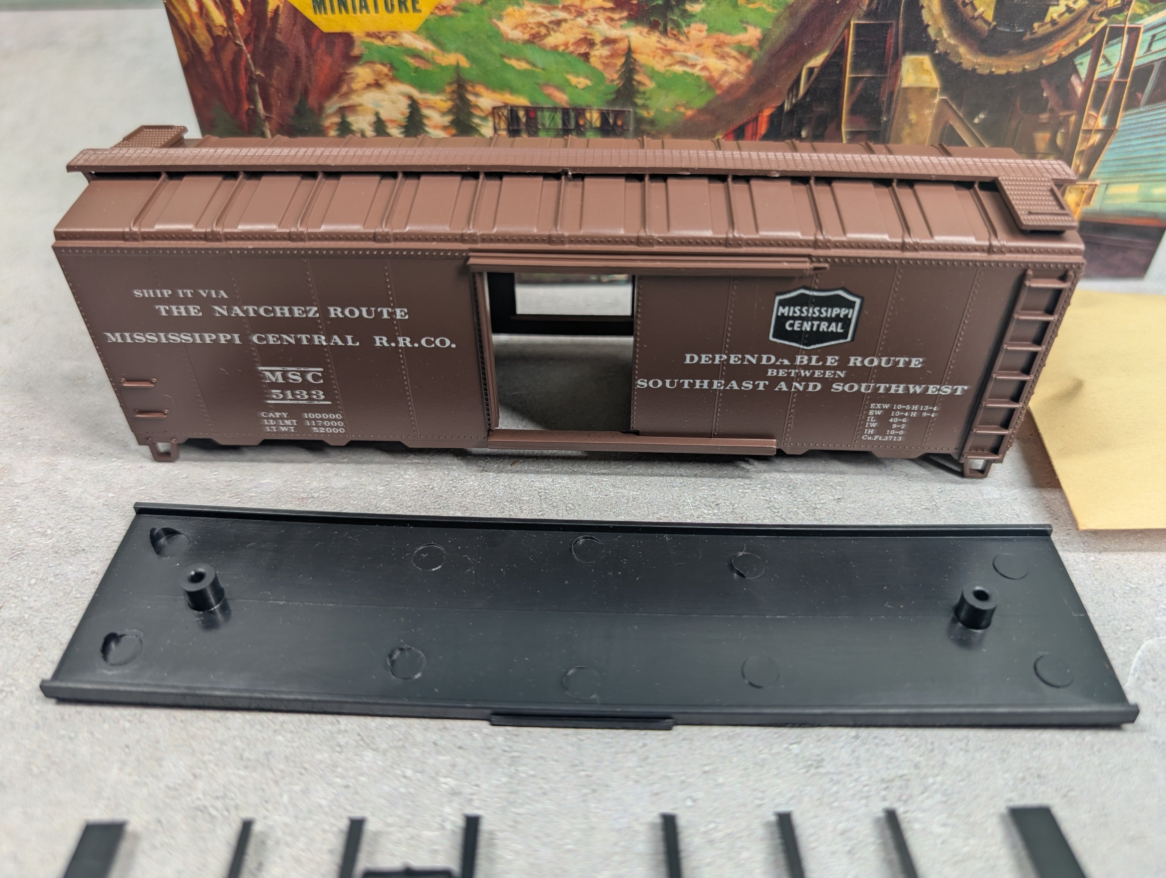 USED Athearn #1077-1 HO Scale 40' Box Car Mississippi Central MSC #5133 Bev-Bel KIT