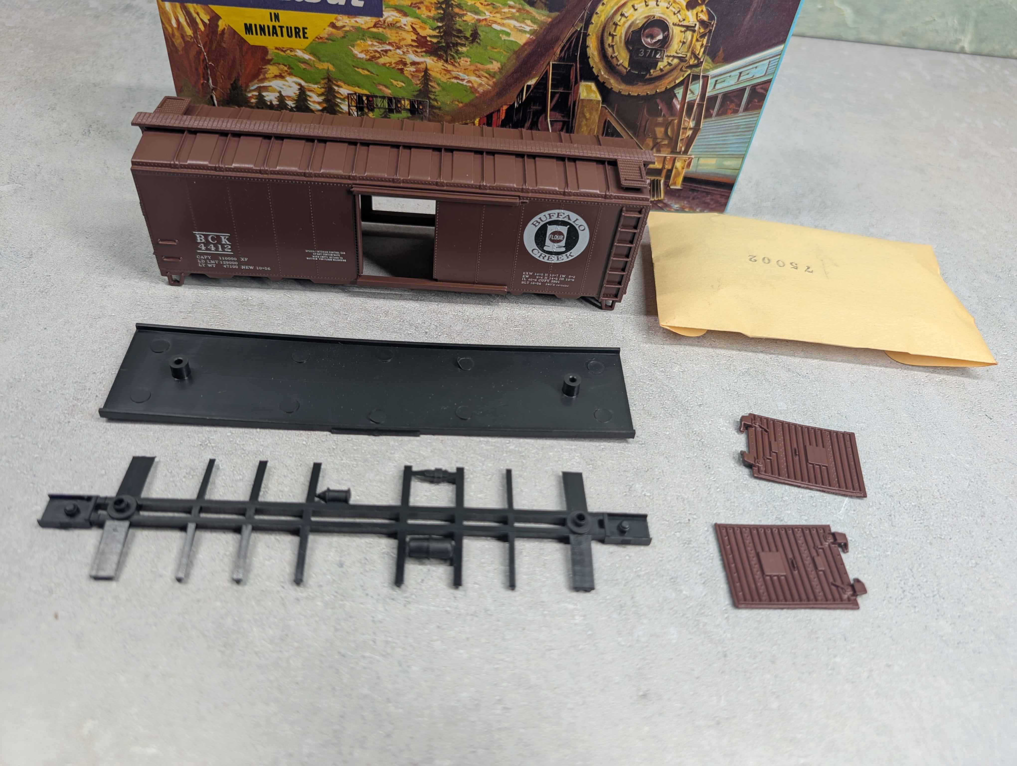 USED Athearn #278-1 HO Scale 40' Box Car Buffalo Creek BCK #4412 Bev-Bel KIT