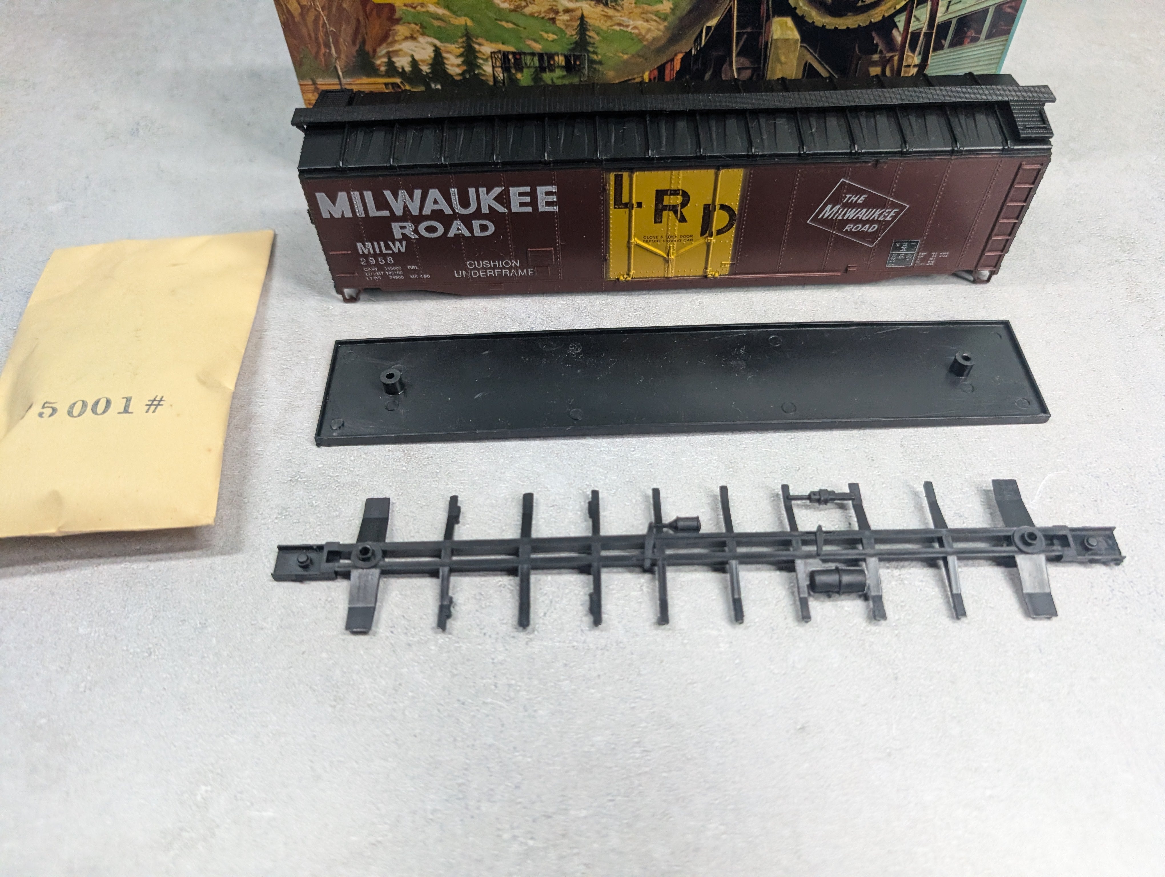 USED Athearn HO Scale 50' PD Box Car Milwaukee Road MILW #2958 BlackHawk Models KIT