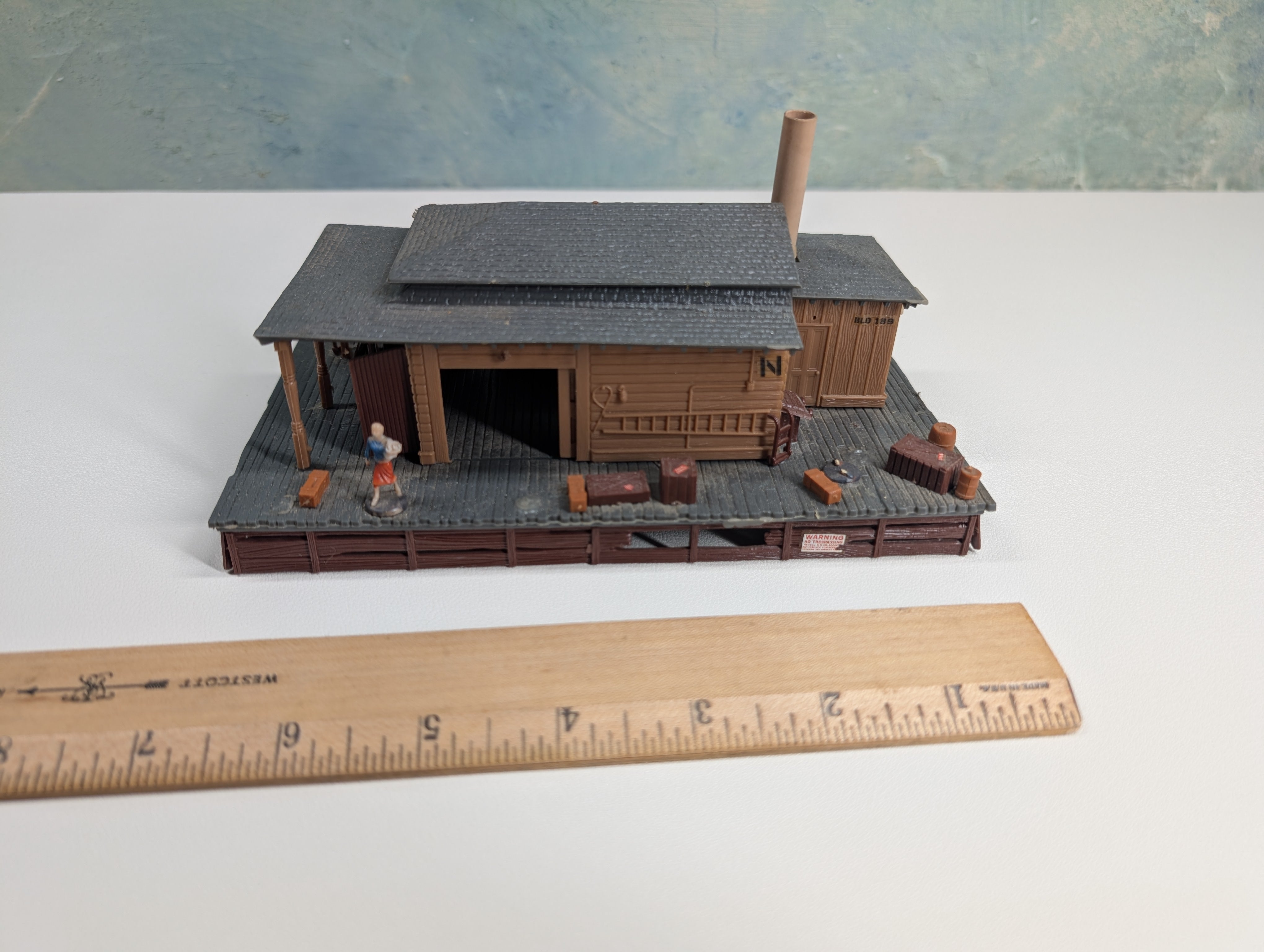 USED HO Scale Freight Station