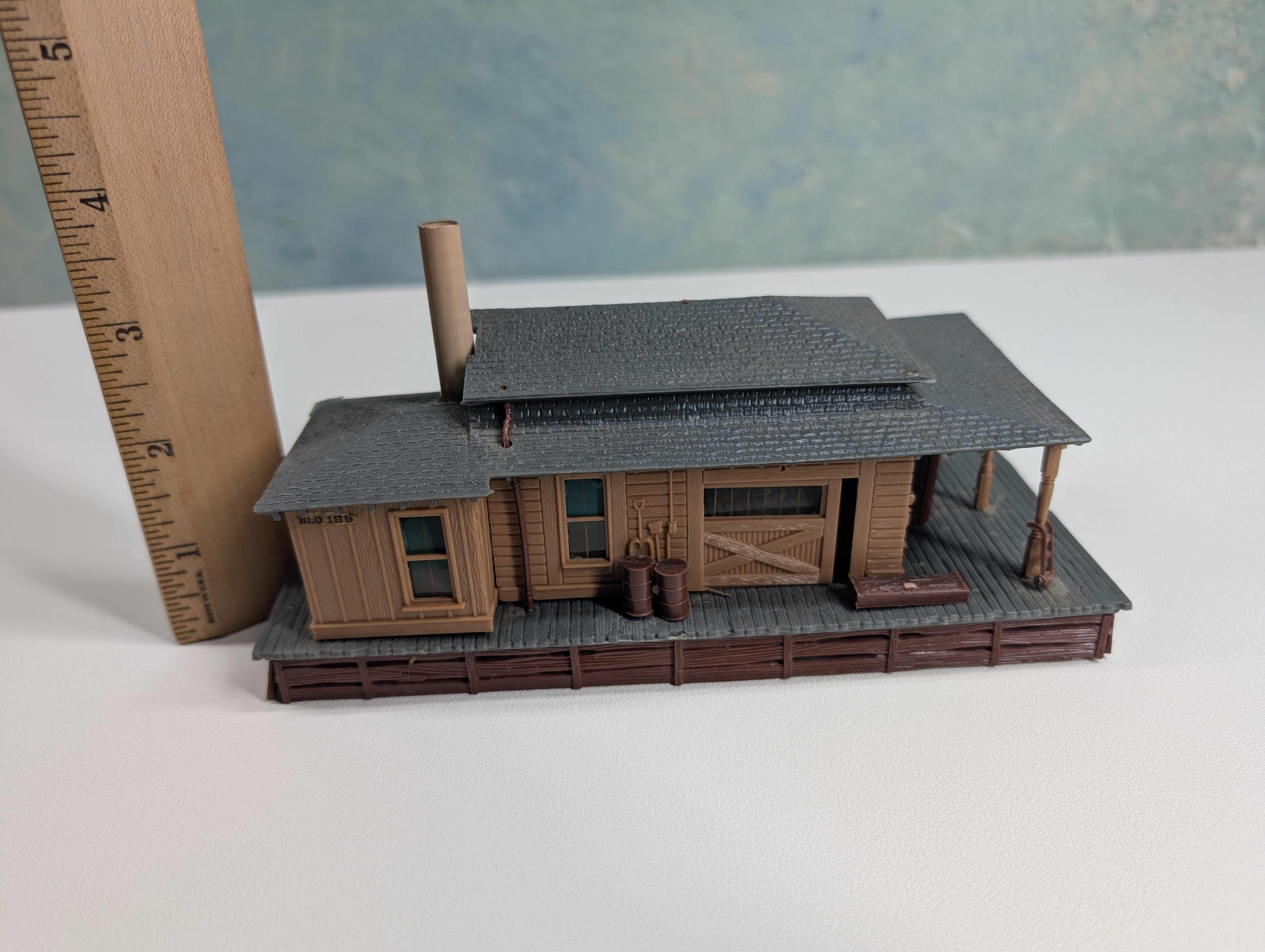 USED HO Scale Freight Station