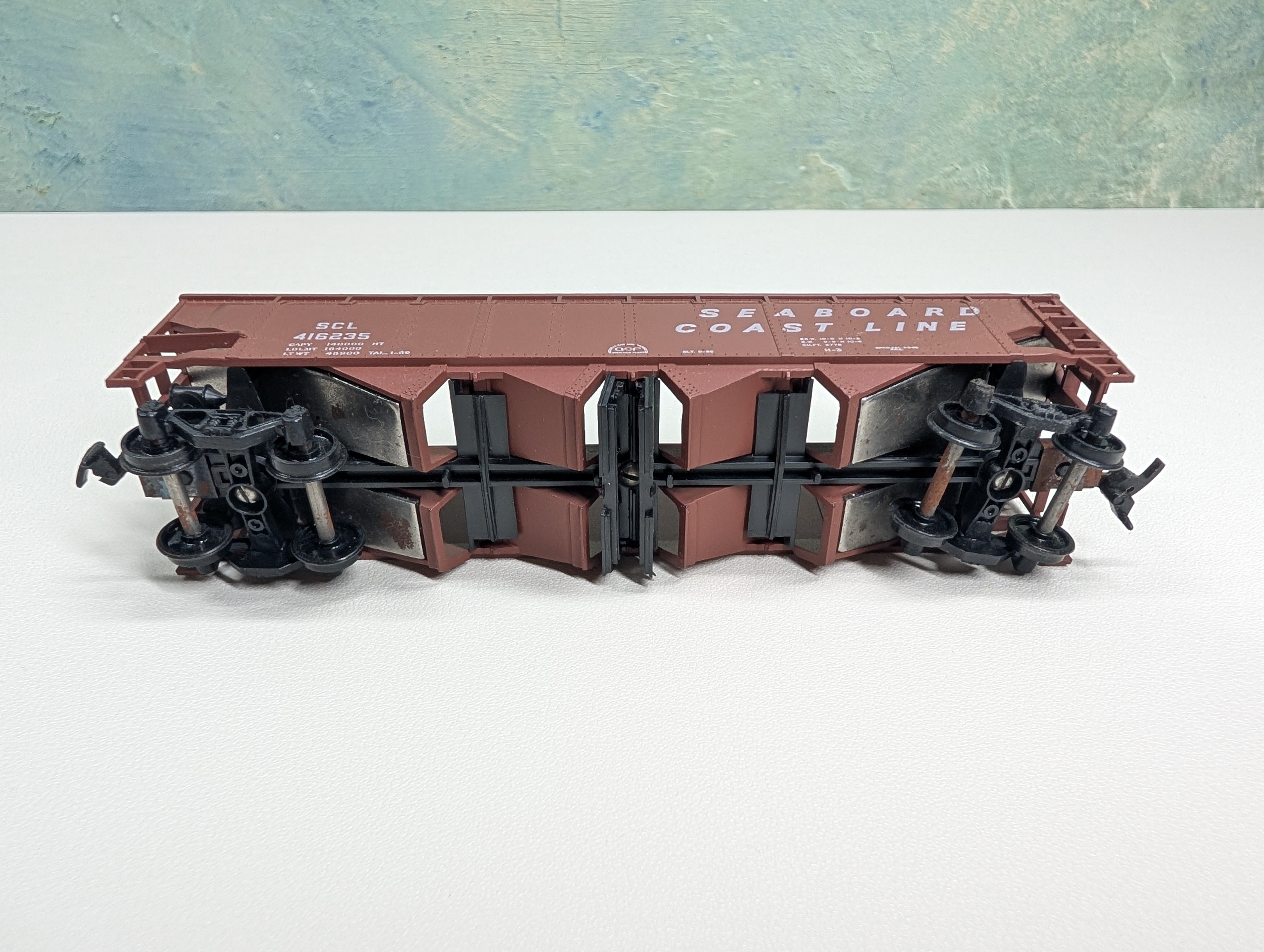 USED Athearn HO Scale Operating Quad Hopper Seaboard Coast Line SCL #416235