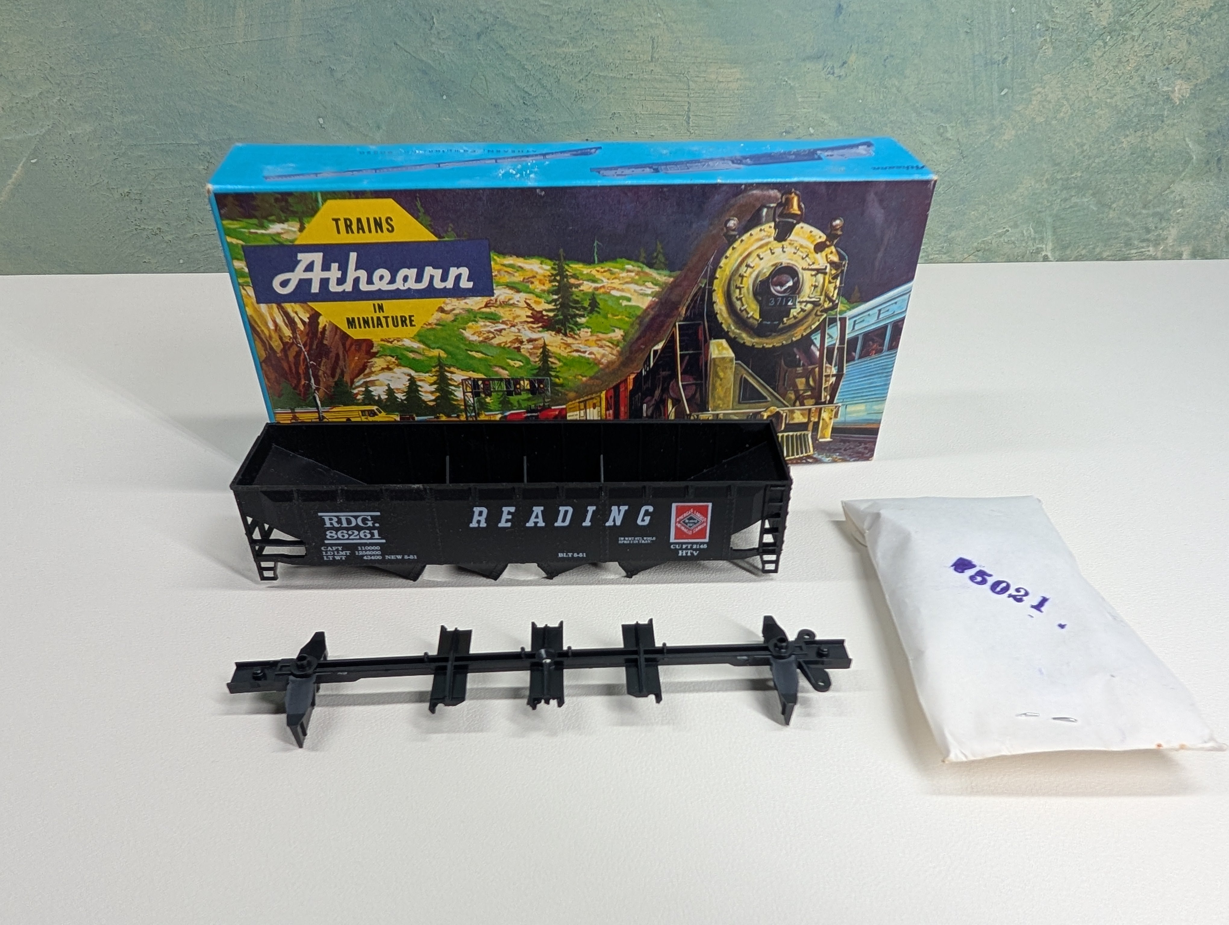 USED Athearn #1917 HO Scale Quad Hopper Reading RDG #86261 Bev-Bel