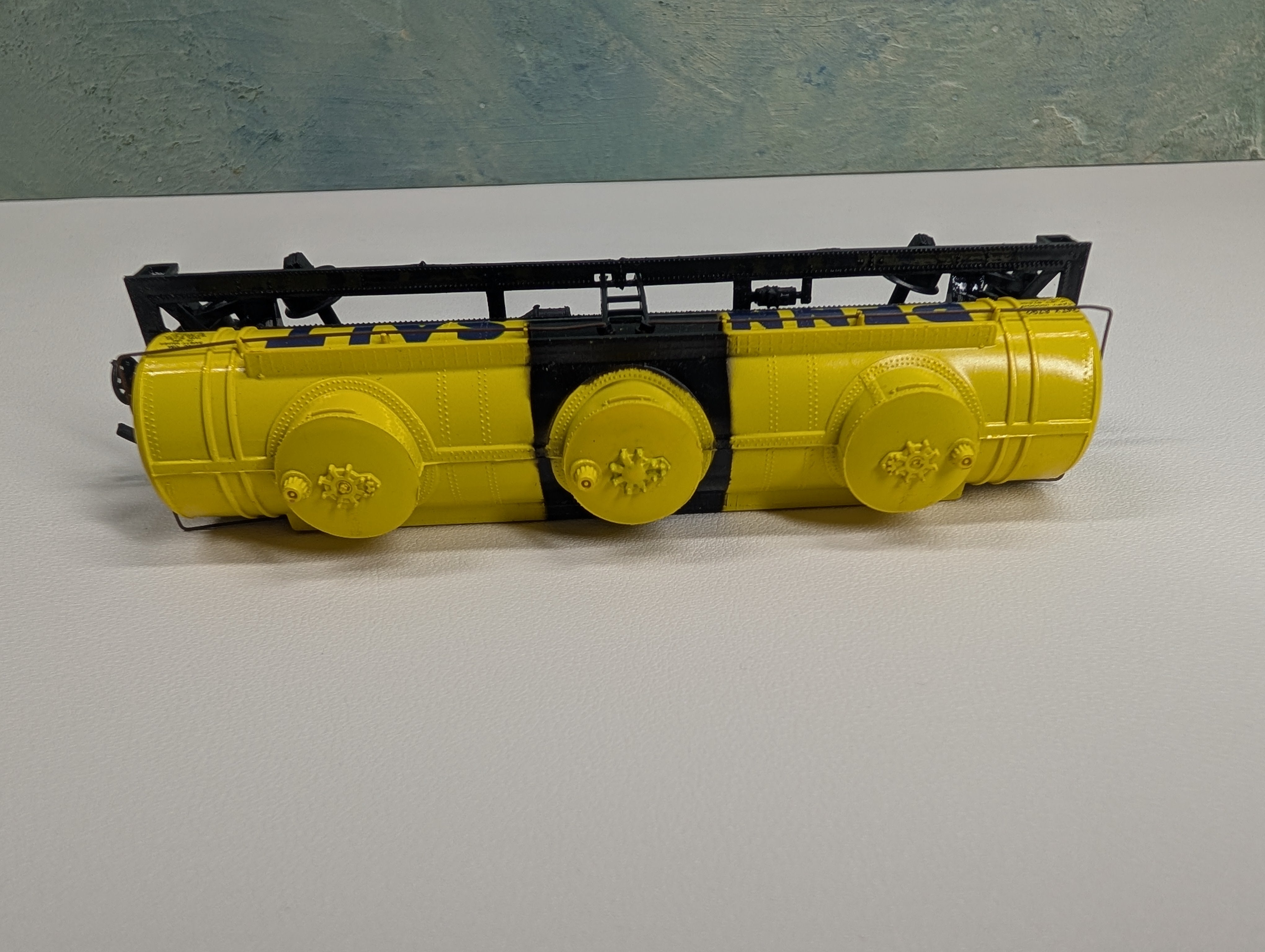 USED Bachmann HO Scale Triple Dome Tank Car Penn Salt GATX #67925