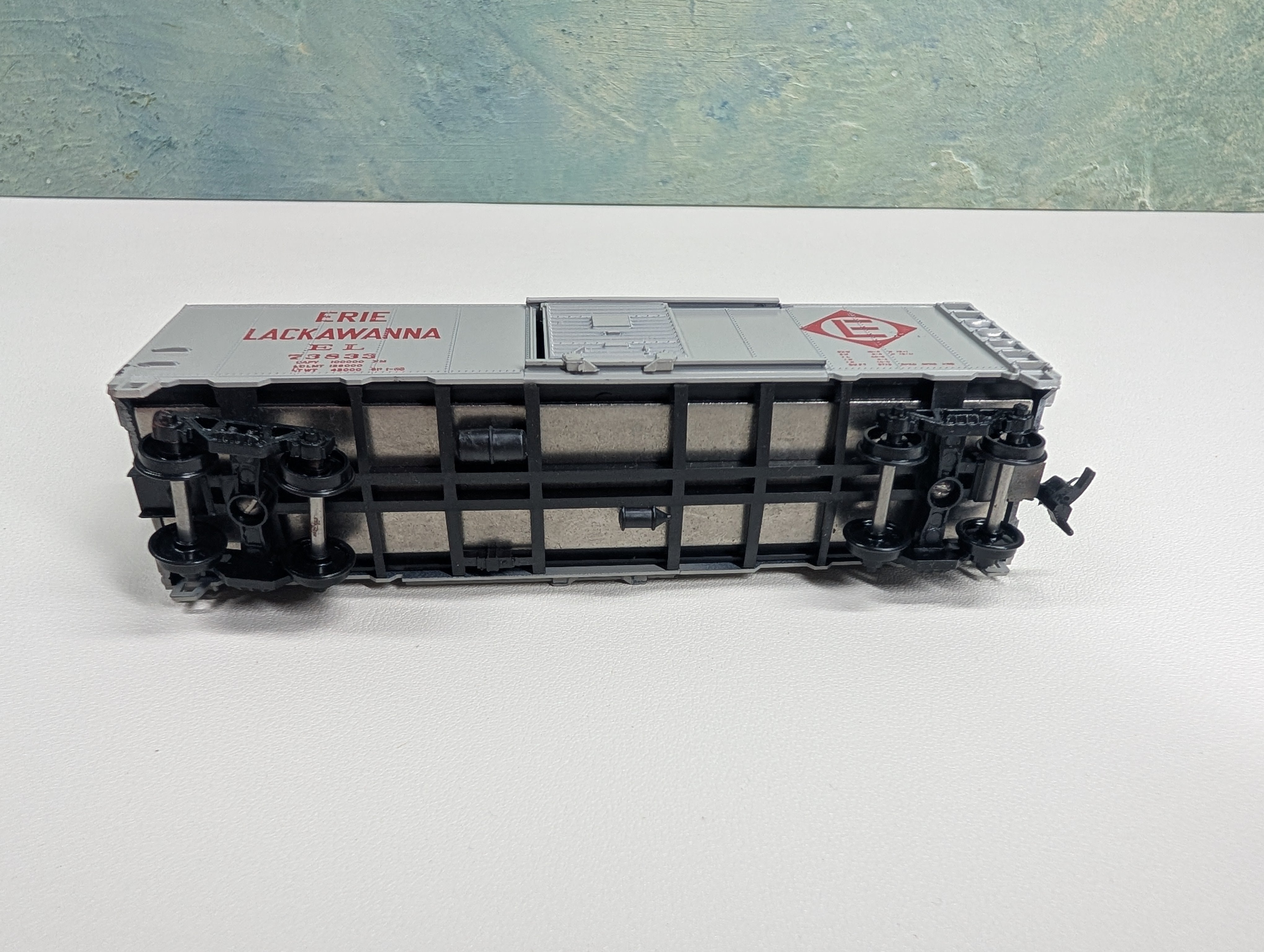 USED Athearn 1243 HO Scale 40' Box Car Erie Lackawanna EL #73833