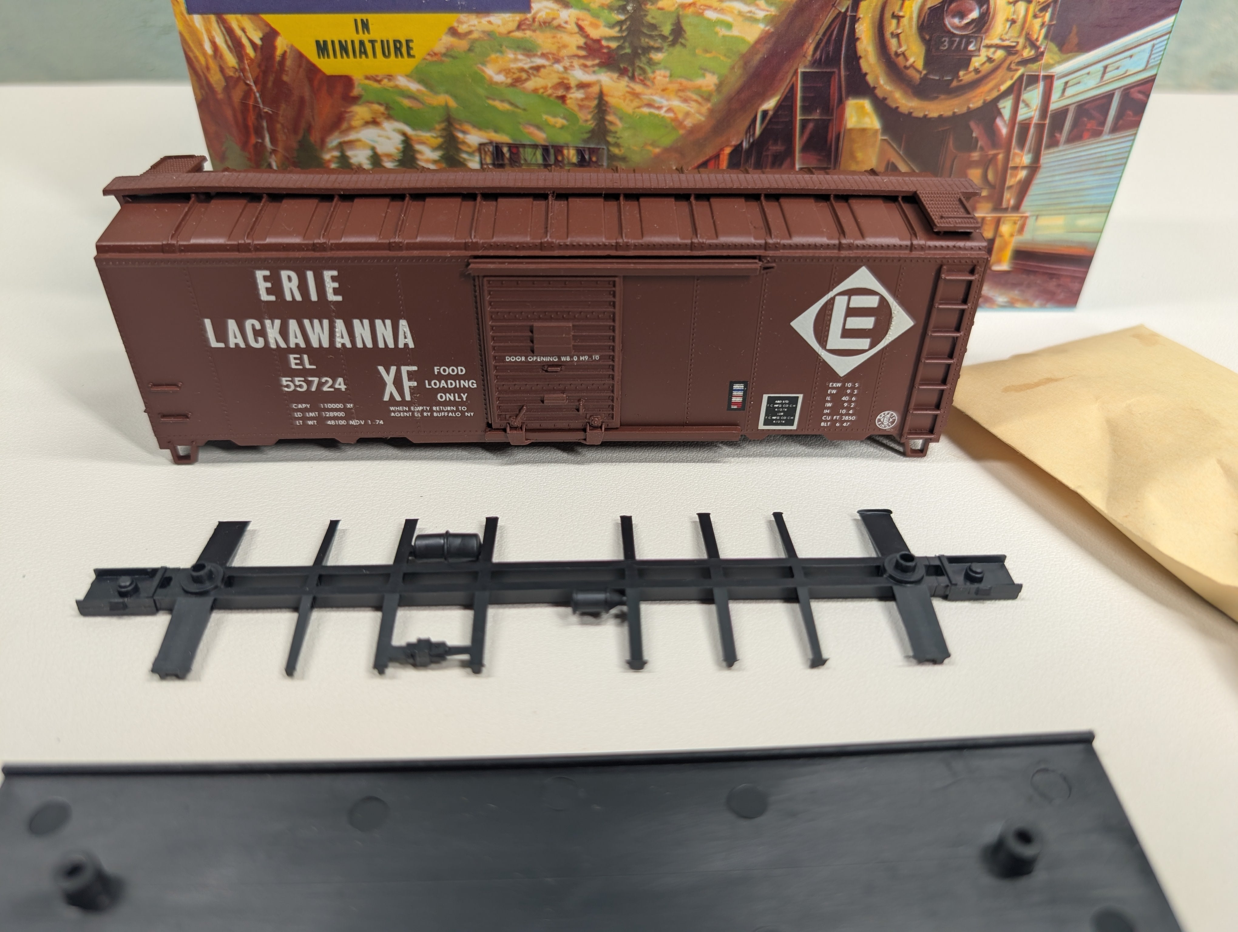 USED Athearn HO Scale 40' Box Car Erie Lackawanna EL #55724 Decals KIT