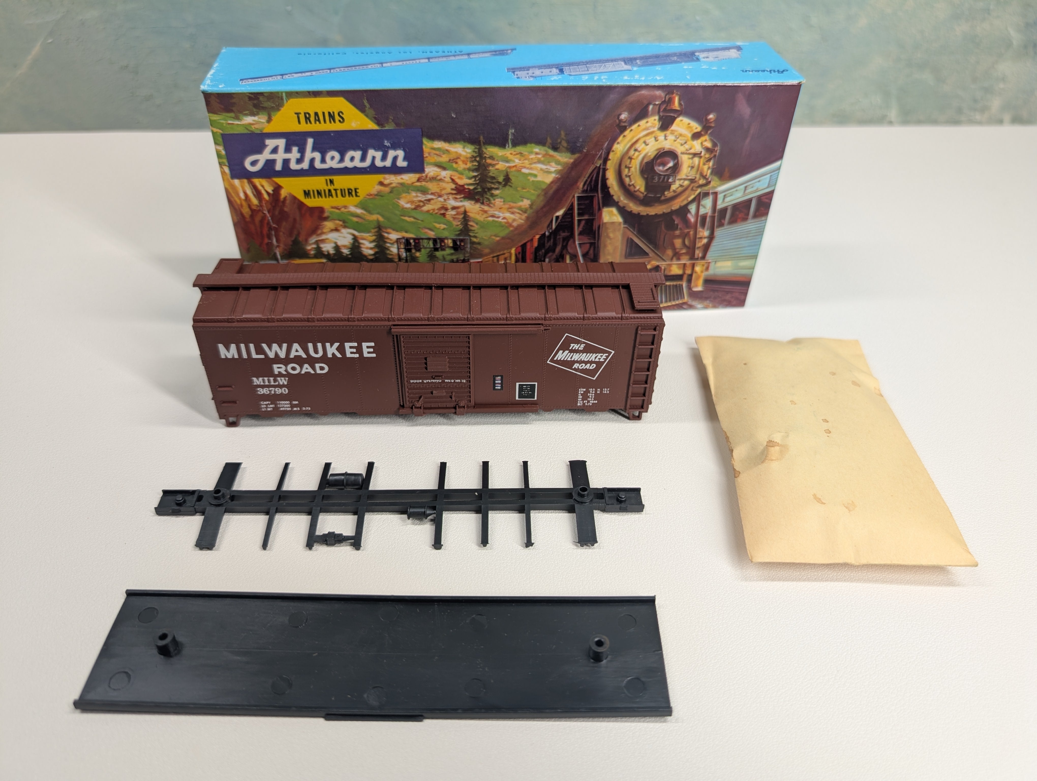 USED Athearn HO Scale 40' Box Car Milwaukee Road MILW #36790 Decals KIT