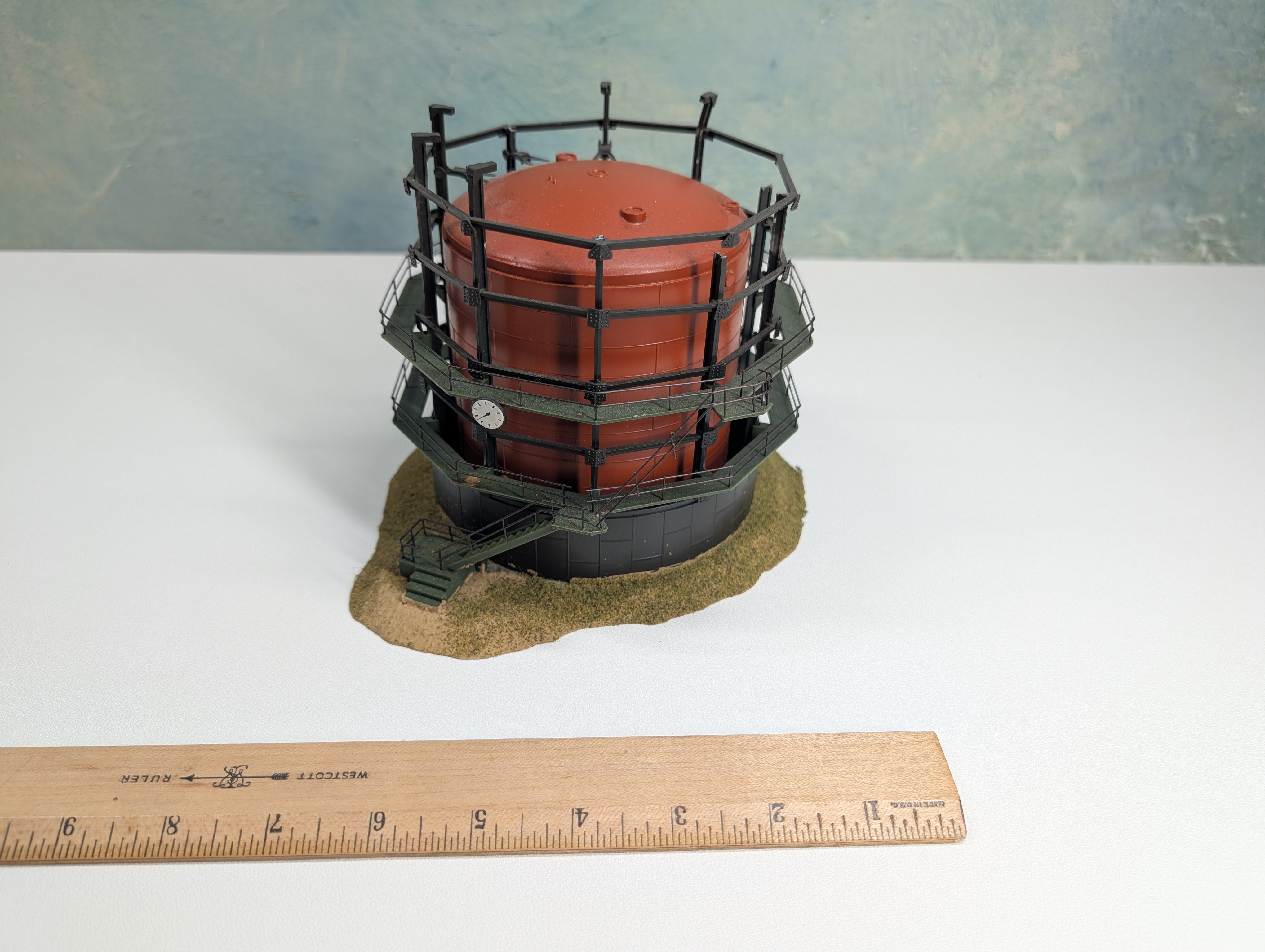 USED Vollmer #5725/1 HO Scale Gaskessel Gasometer, Gas Terminal, Fueling Station