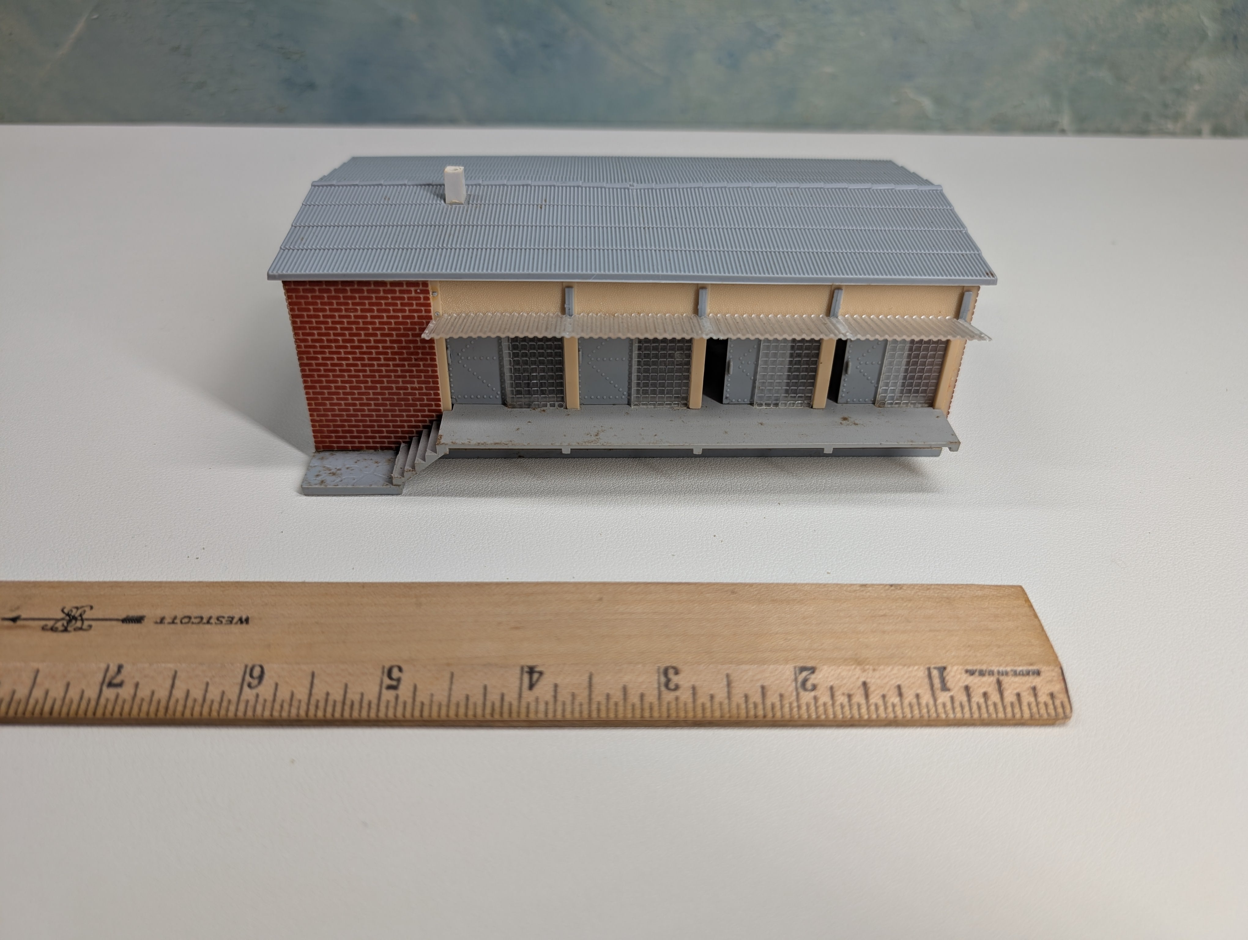 USED Vollmer 553 HO Scale Brick Warehouse