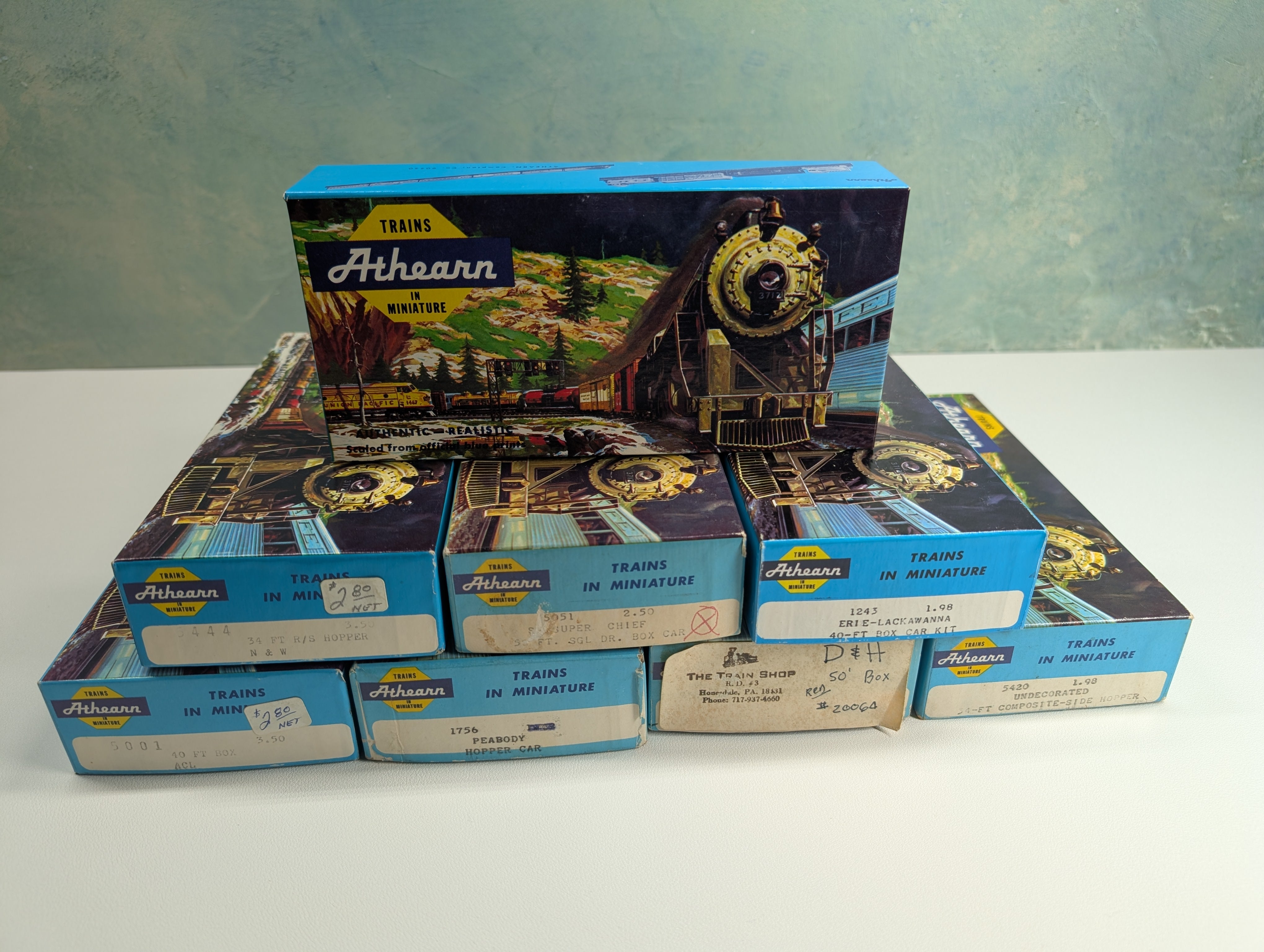 USED Athearn HO Scale Empty Boxes for Storage (8 pcs)