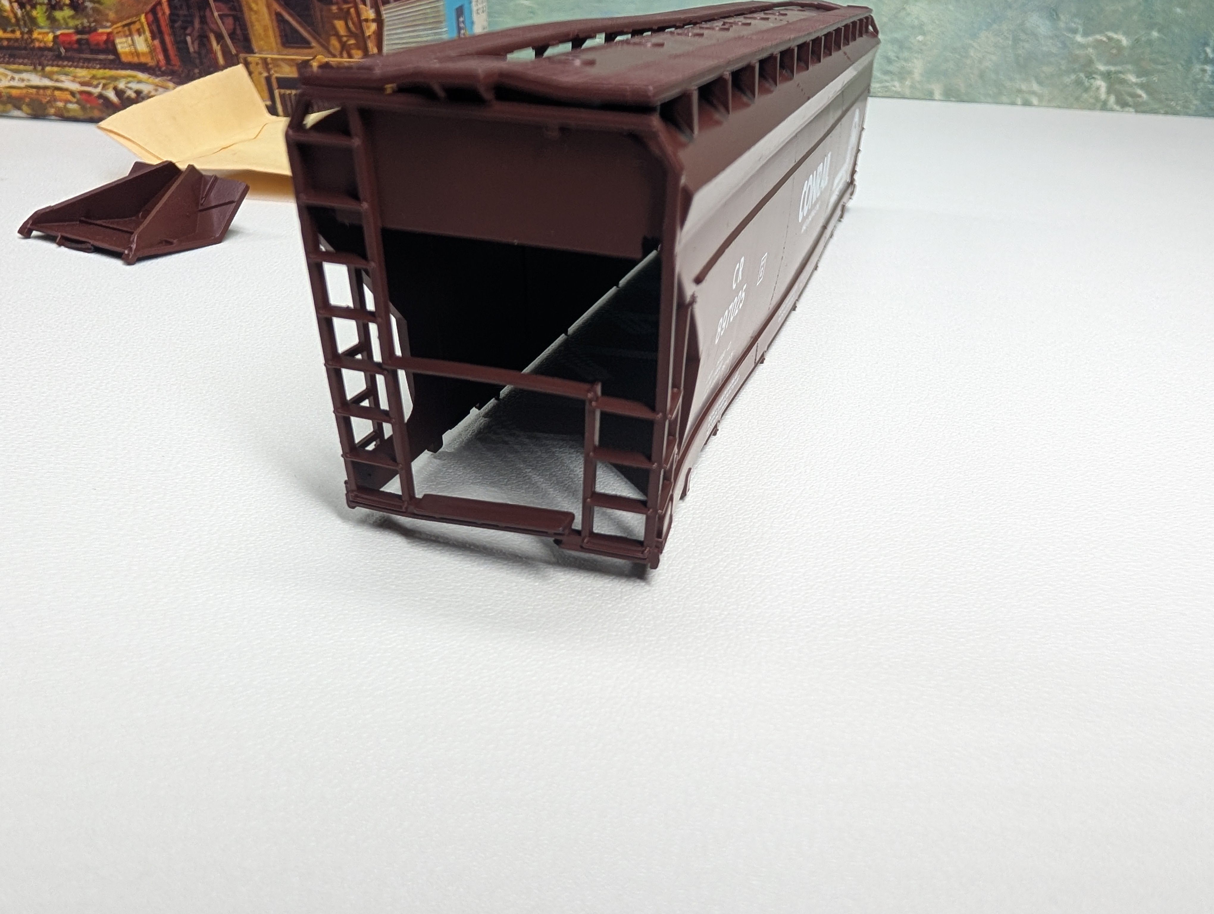 USED Athearn #420 HO Scale 55' ACF Center Flow Covered Hopper Conrail CR #897025 Bev-Bel KIT