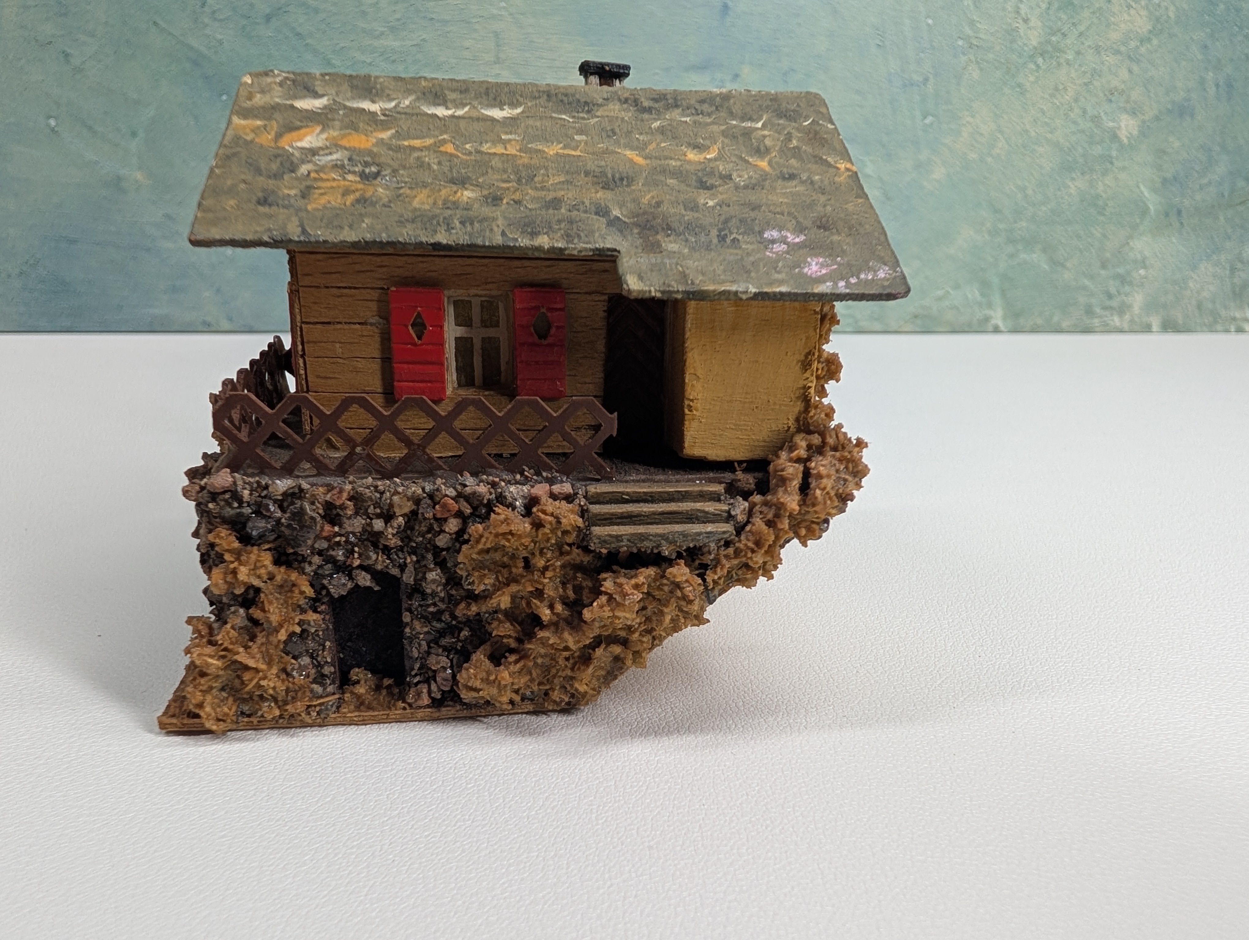USED Faller 294 HO Scale House on Hill
