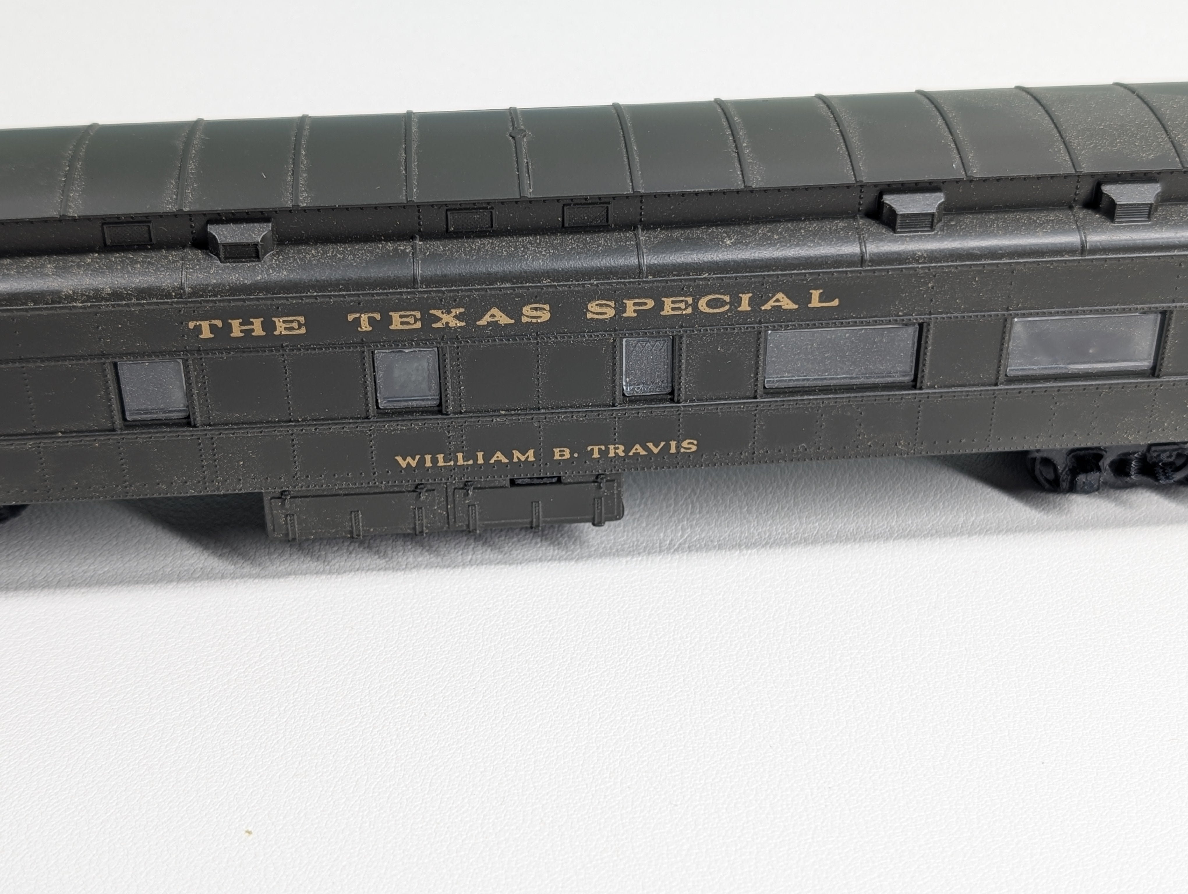 USED Athearn #5595 HO Scale Observation Passenger Car MKT Texas Special William B Travis, Bev-Bel