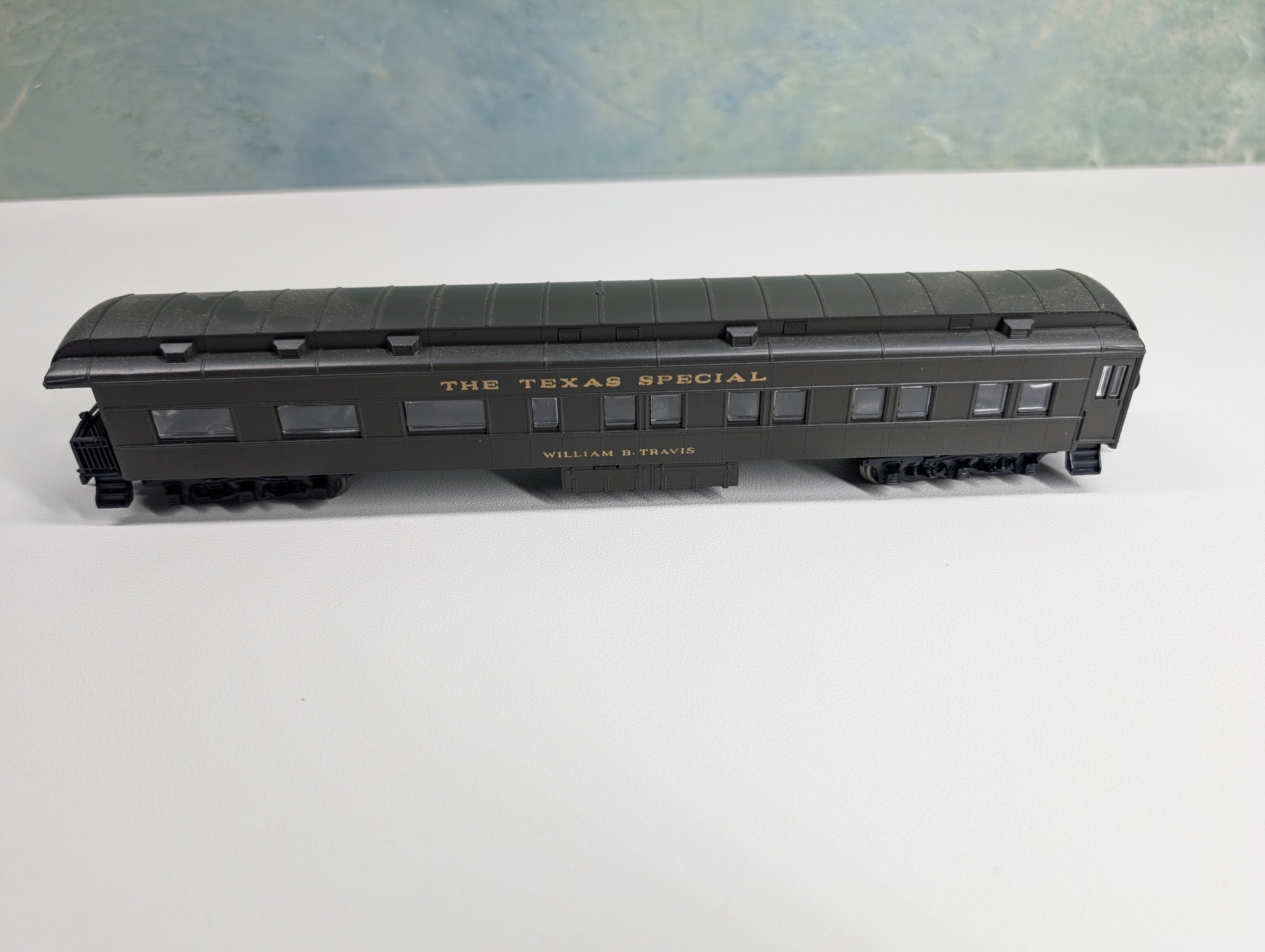 USED Athearn #5595 HO Scale Observation Passenger Car MKT Texas Special William B Travis, Bev-Bel