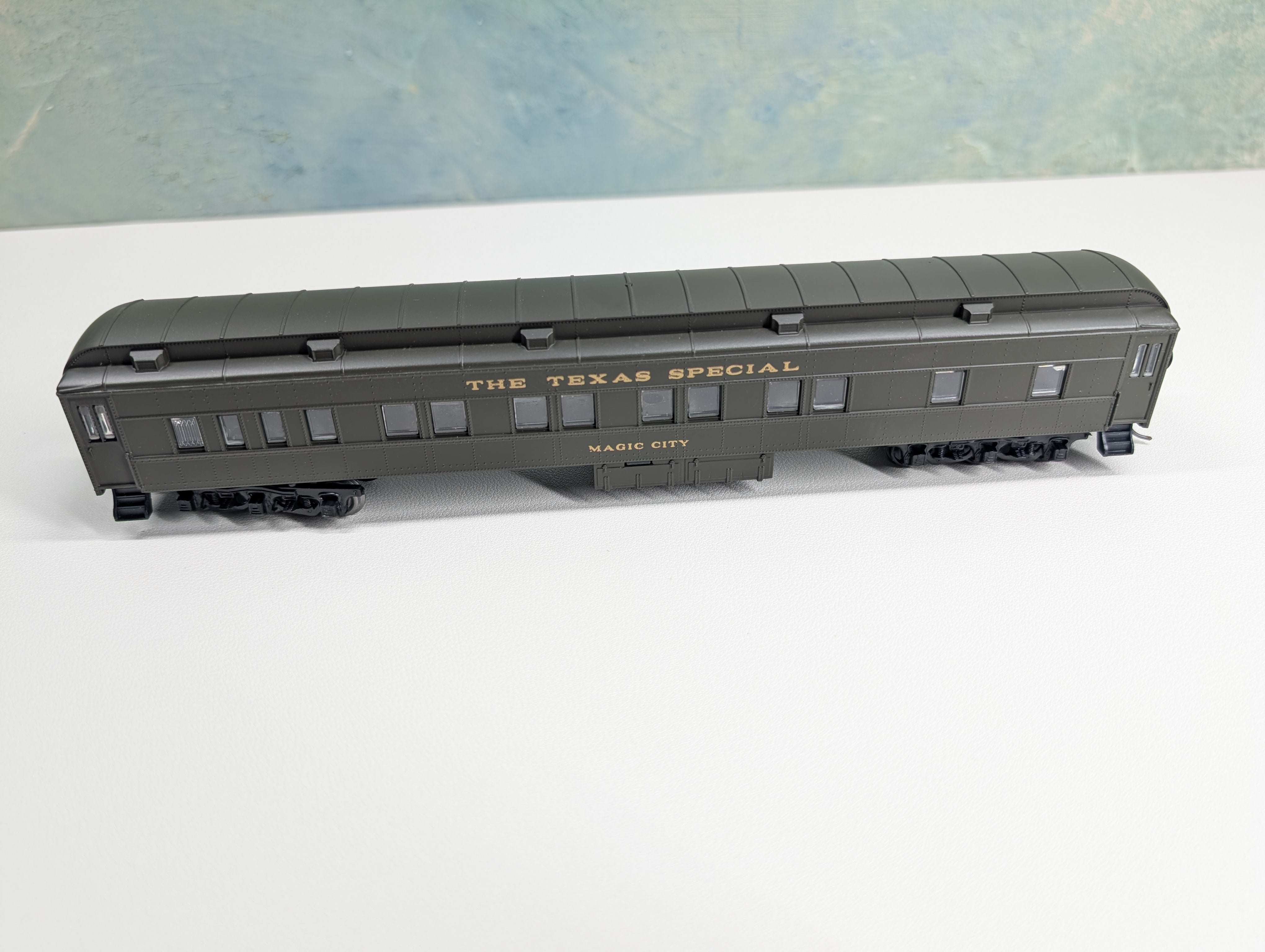 USED Athearn #5594 HO Scale Pullman Passenger Car MKT Texas Special Magic City, Bev-Bel