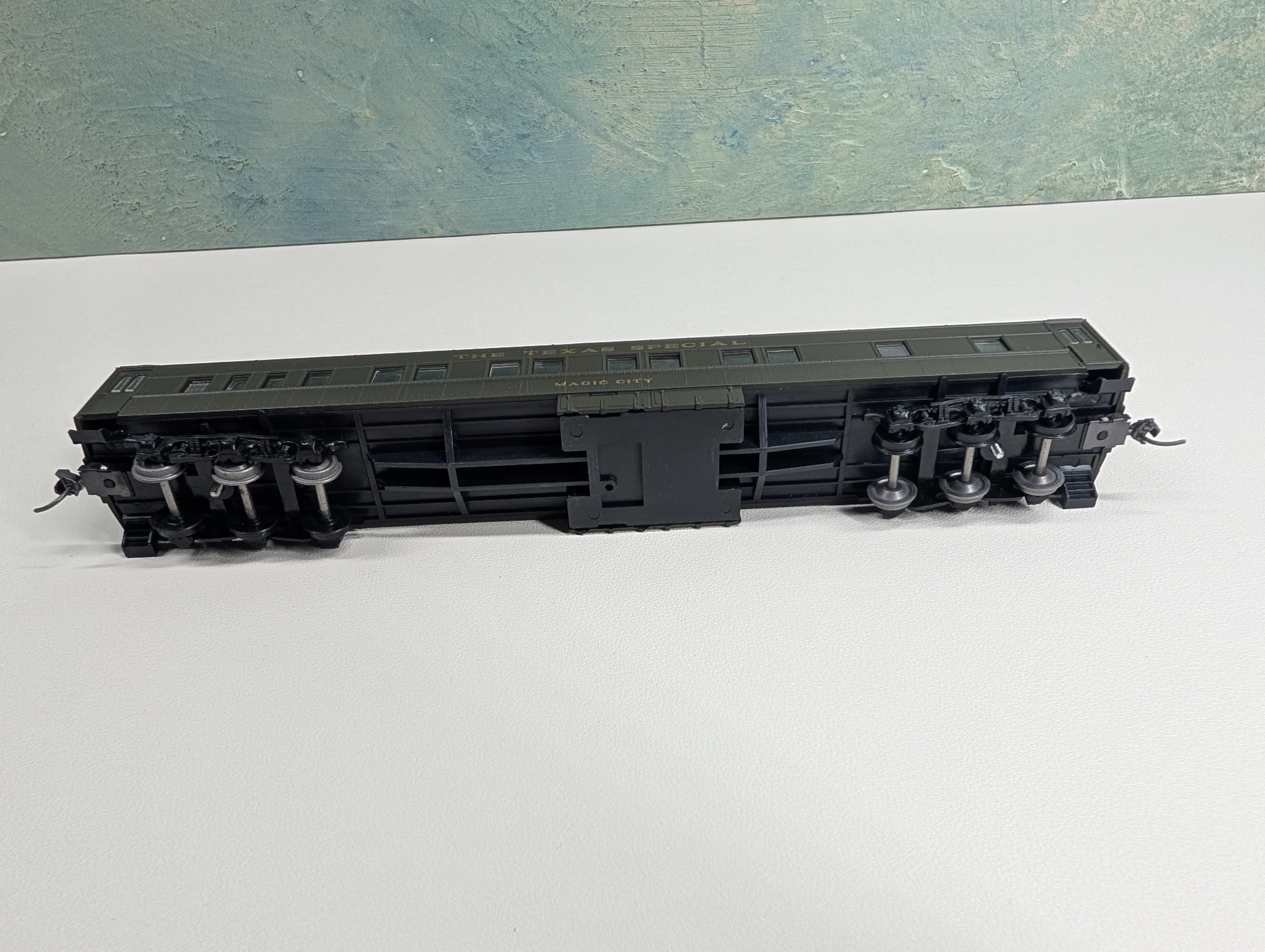 USED Athearn #5594 HO Scale Pullman Passenger Car MKT Texas Special Magic City, Bev-Bel