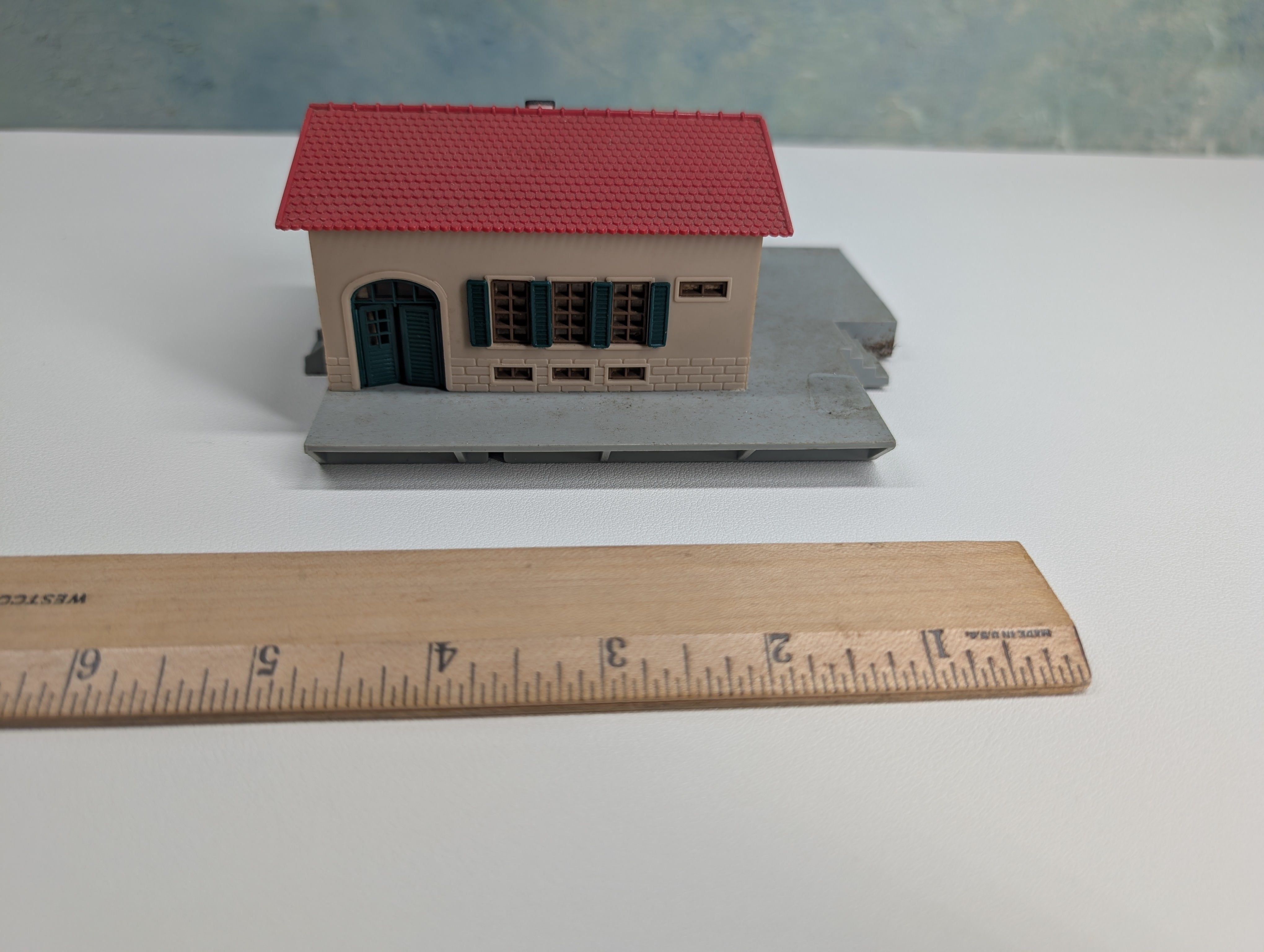 USED Hoffman 514 HO Scale Warehouse