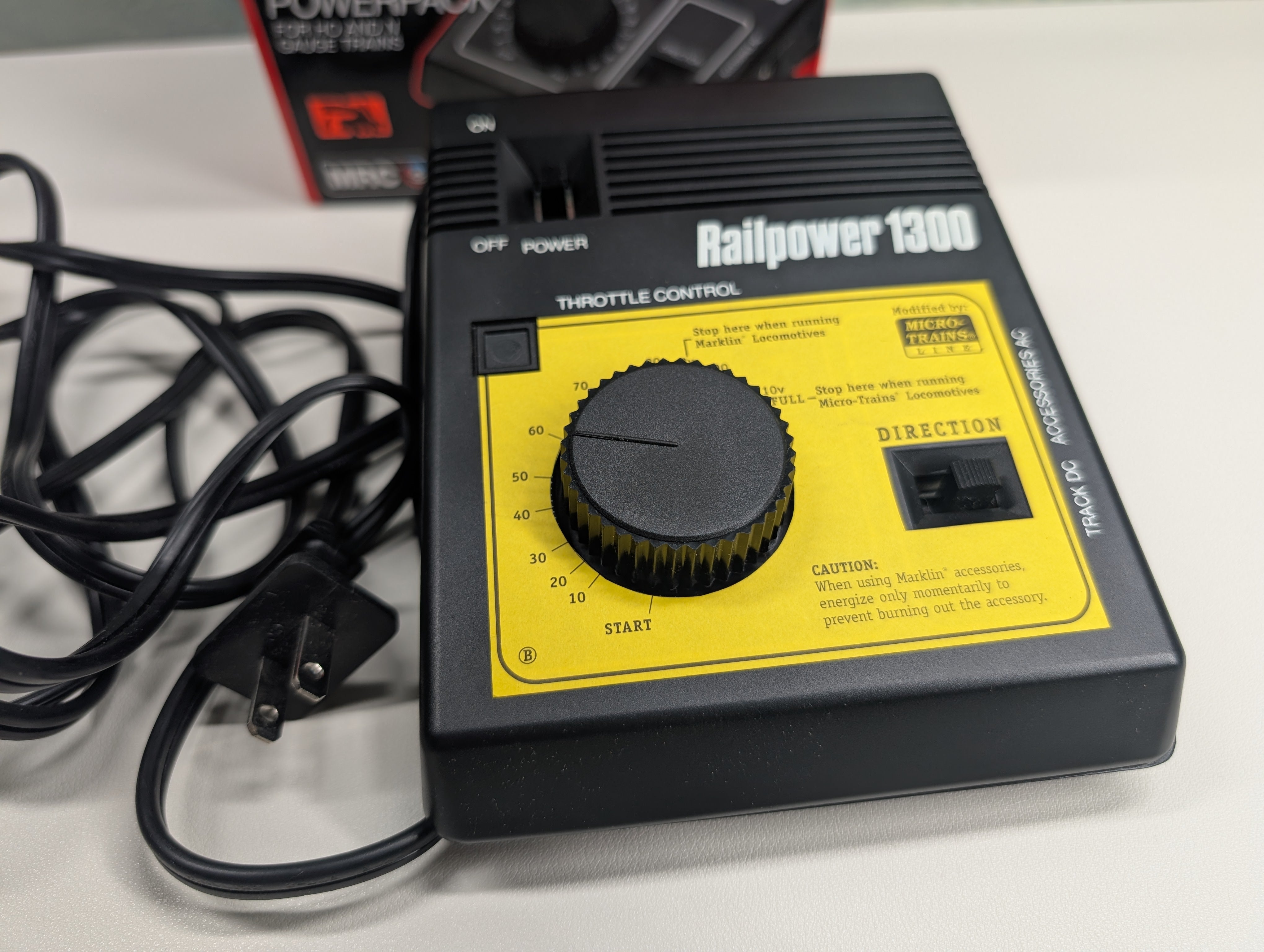 USED MRC MULTI Scale Railpower 1300 Model Train Power Pack (HO & N) Tested