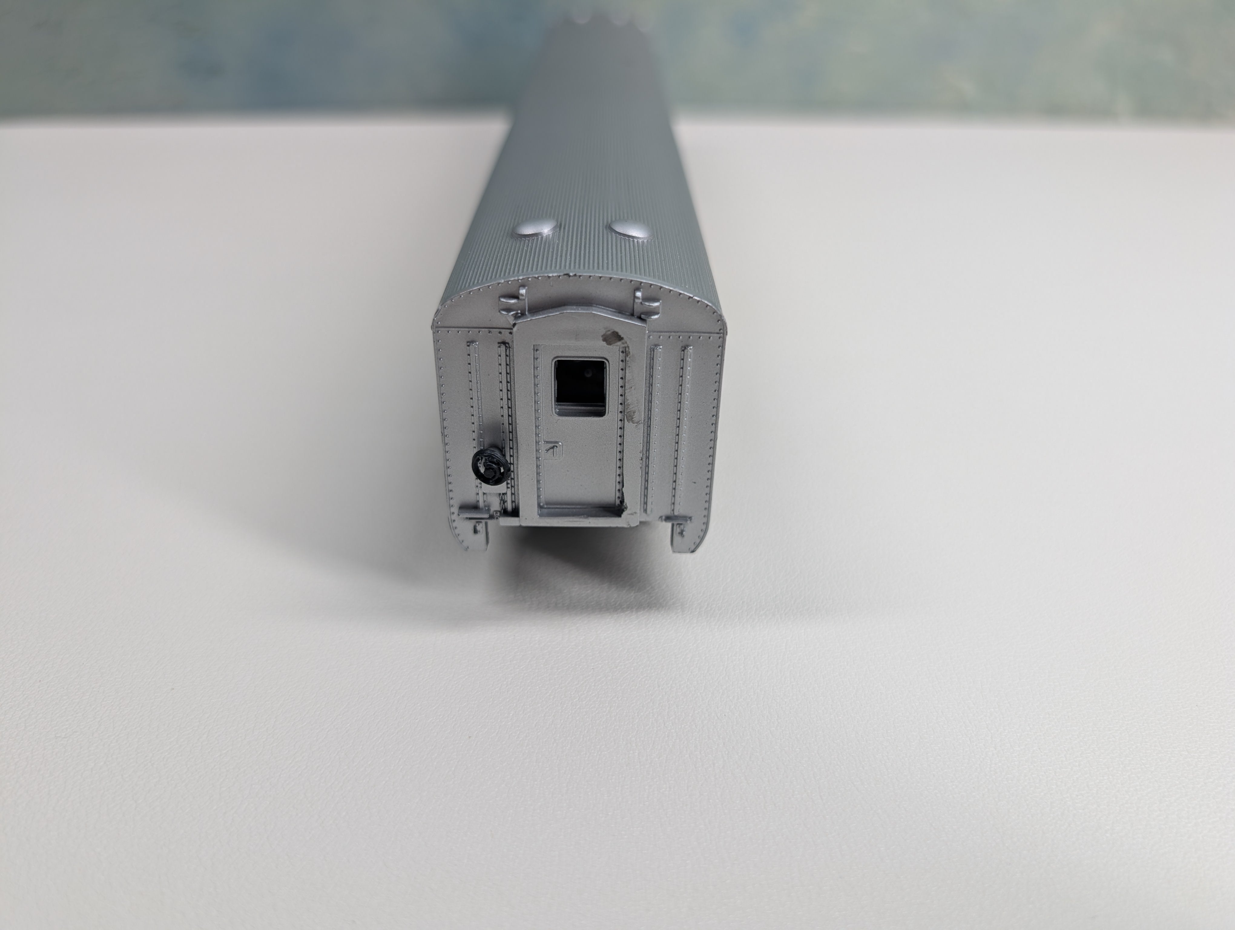 USED Athearn HO Scale Passenger Car Amtrak #5221