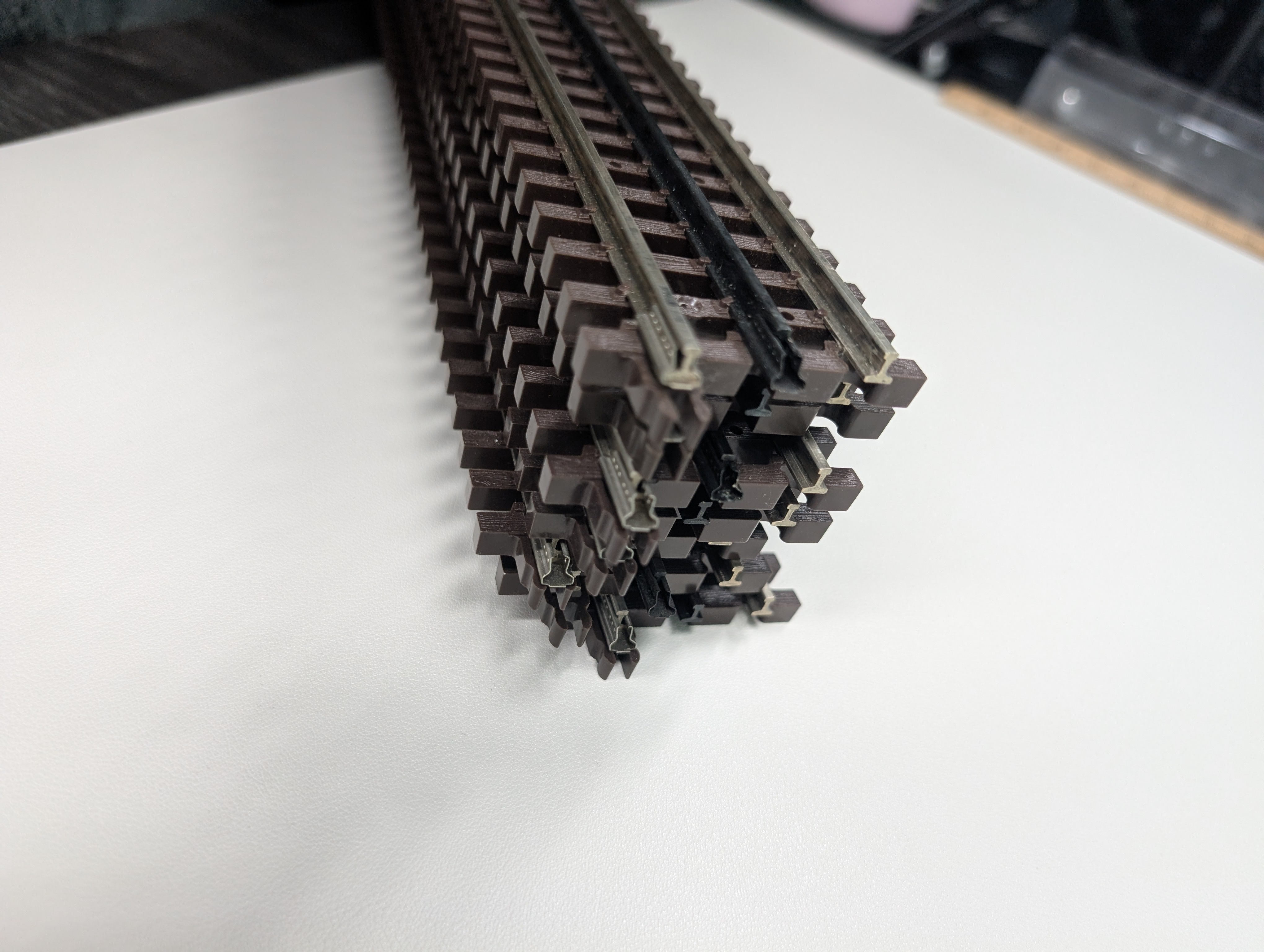 USED Atlas 6056 O 40" Custom Flex Track w/ Simulated Wood Ties (7 pcs)