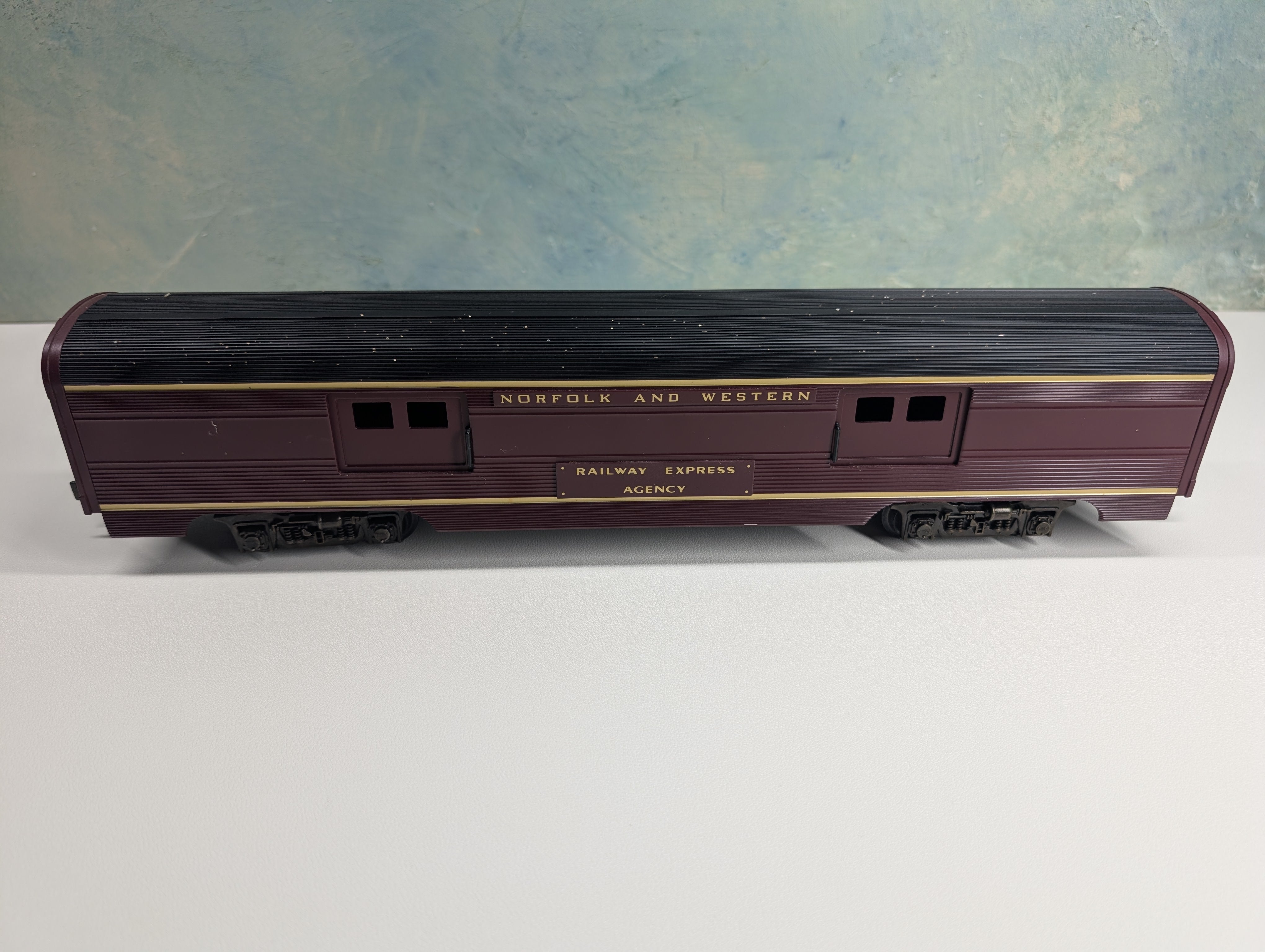 USED MTH Premier 20-6014 O Baggage Passenger Car, 3 Rail Norfolk & Western Railway Express Agency