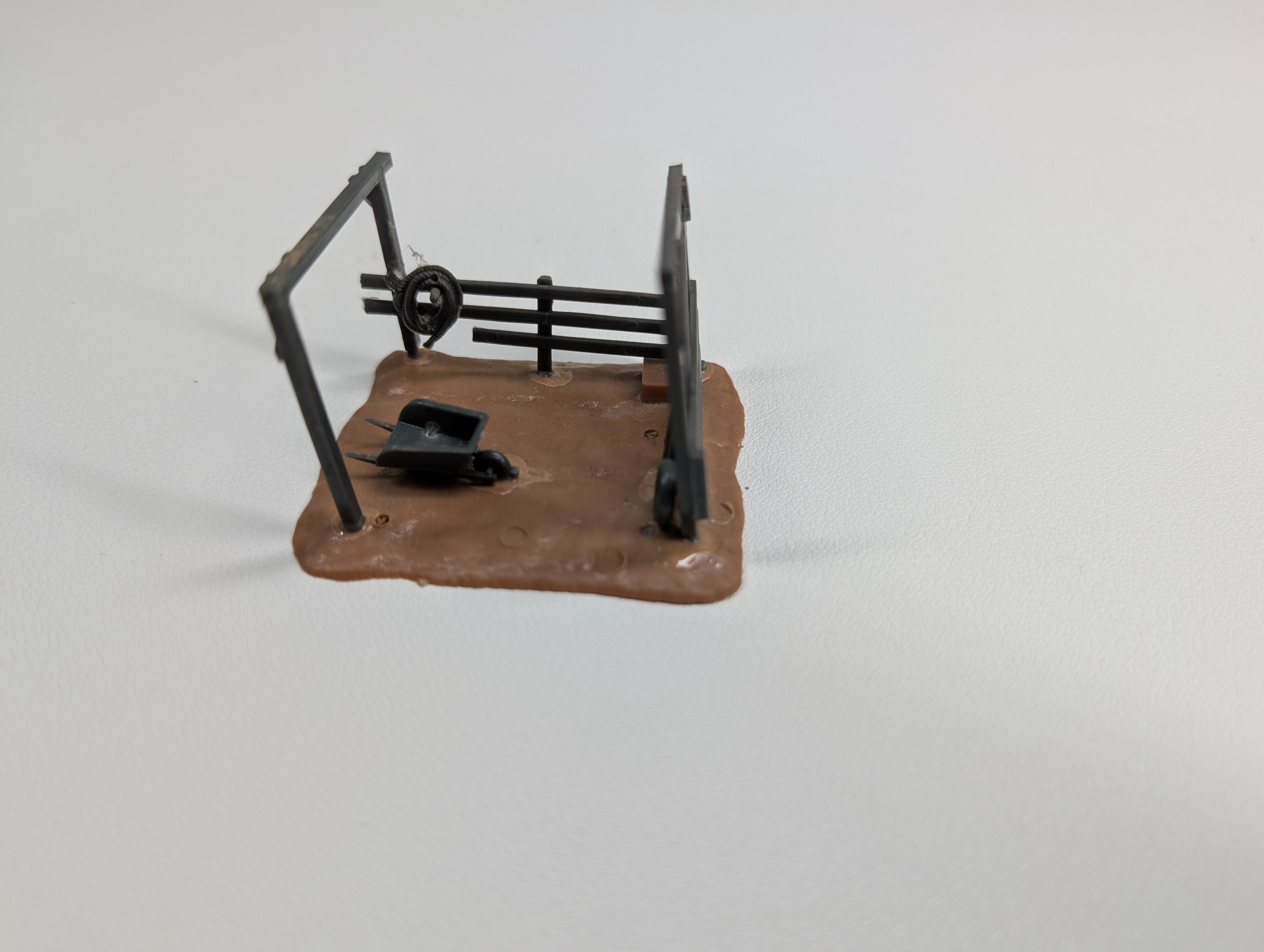 USED HO Scale Barn Stable