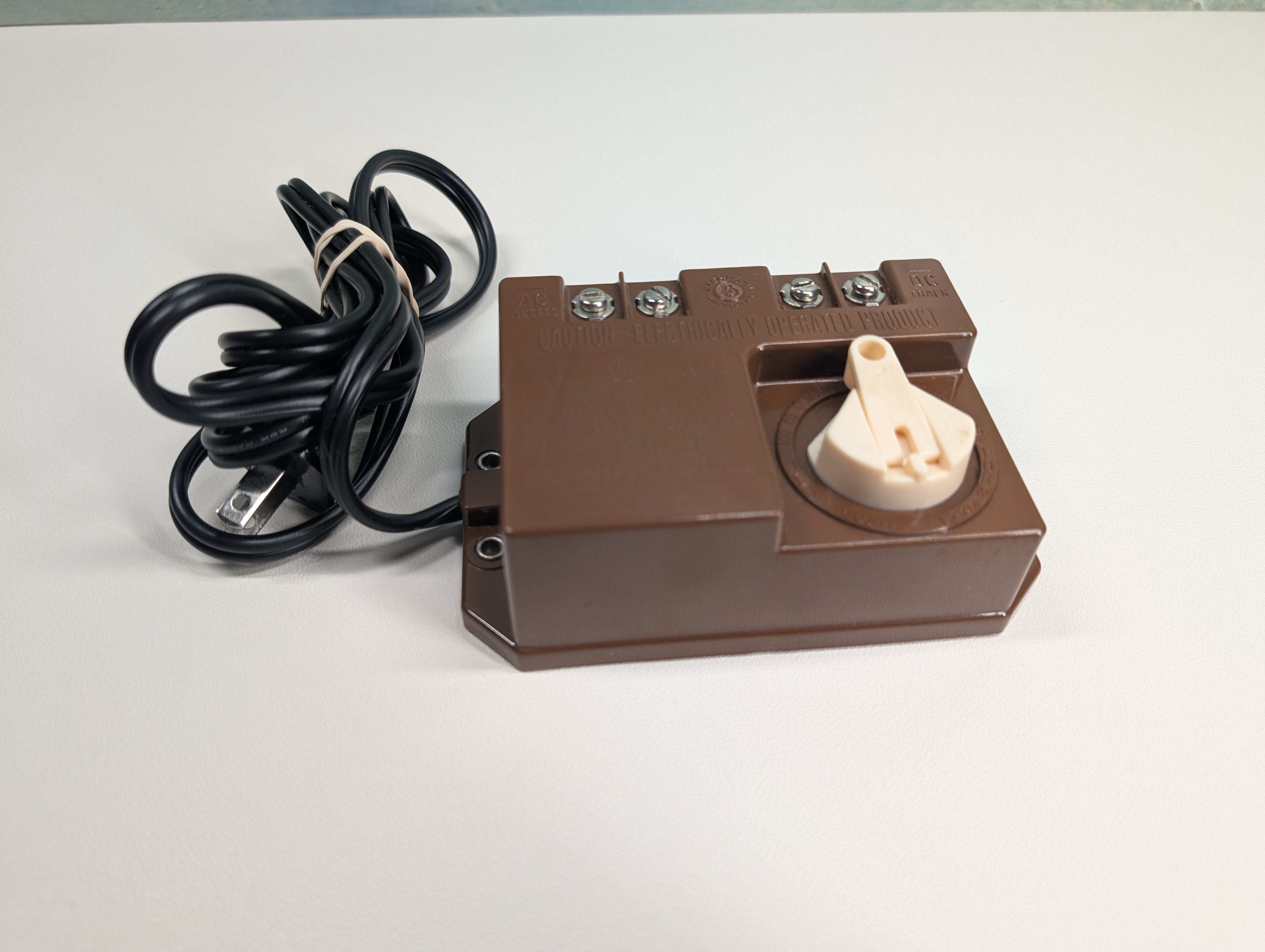 USED Bachmann MULTI Scale Brown Hobby Transformer Power Pack (HO & N) Tested