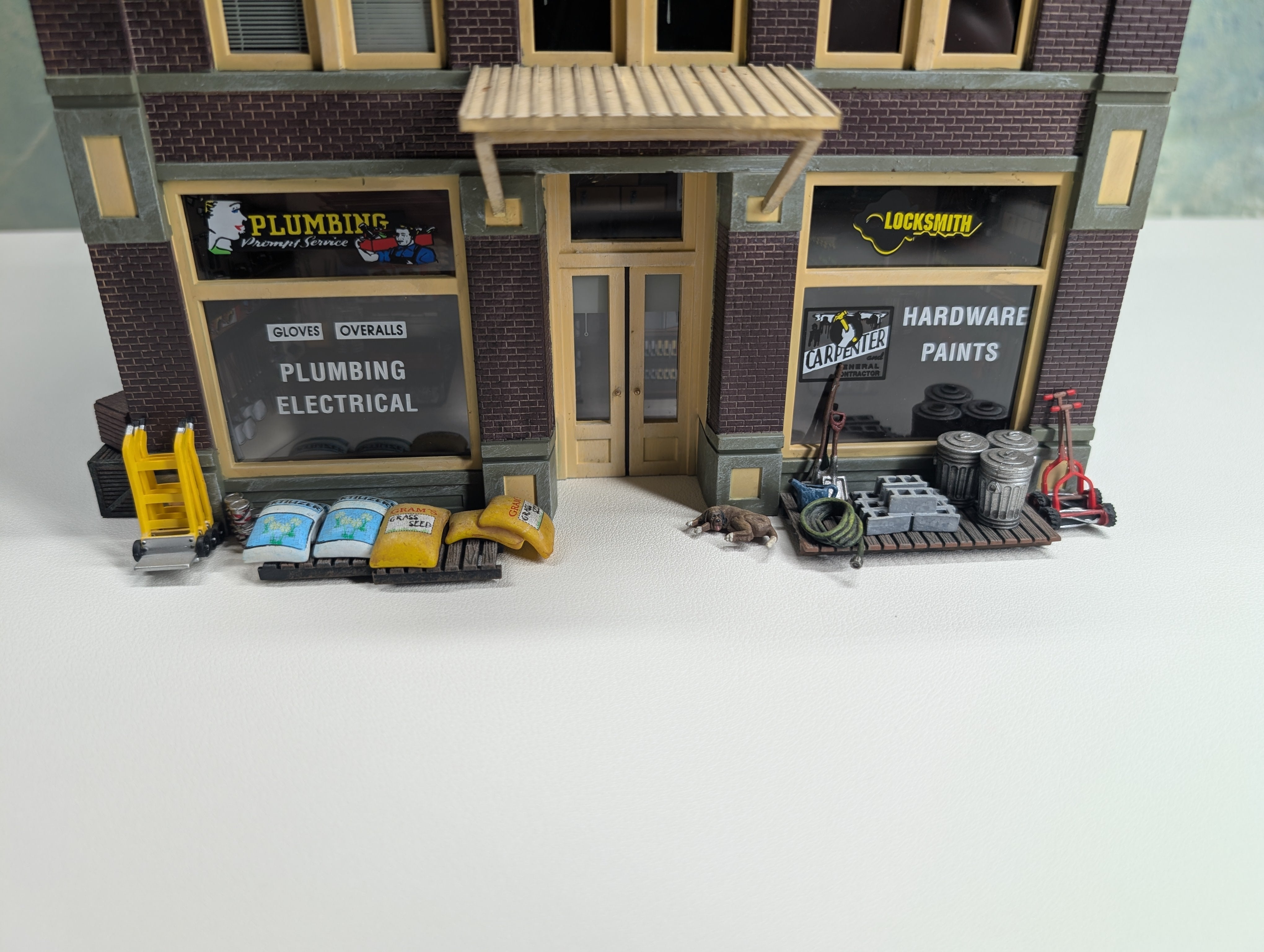 USED Woodland Scenics O Harrison's Hardware