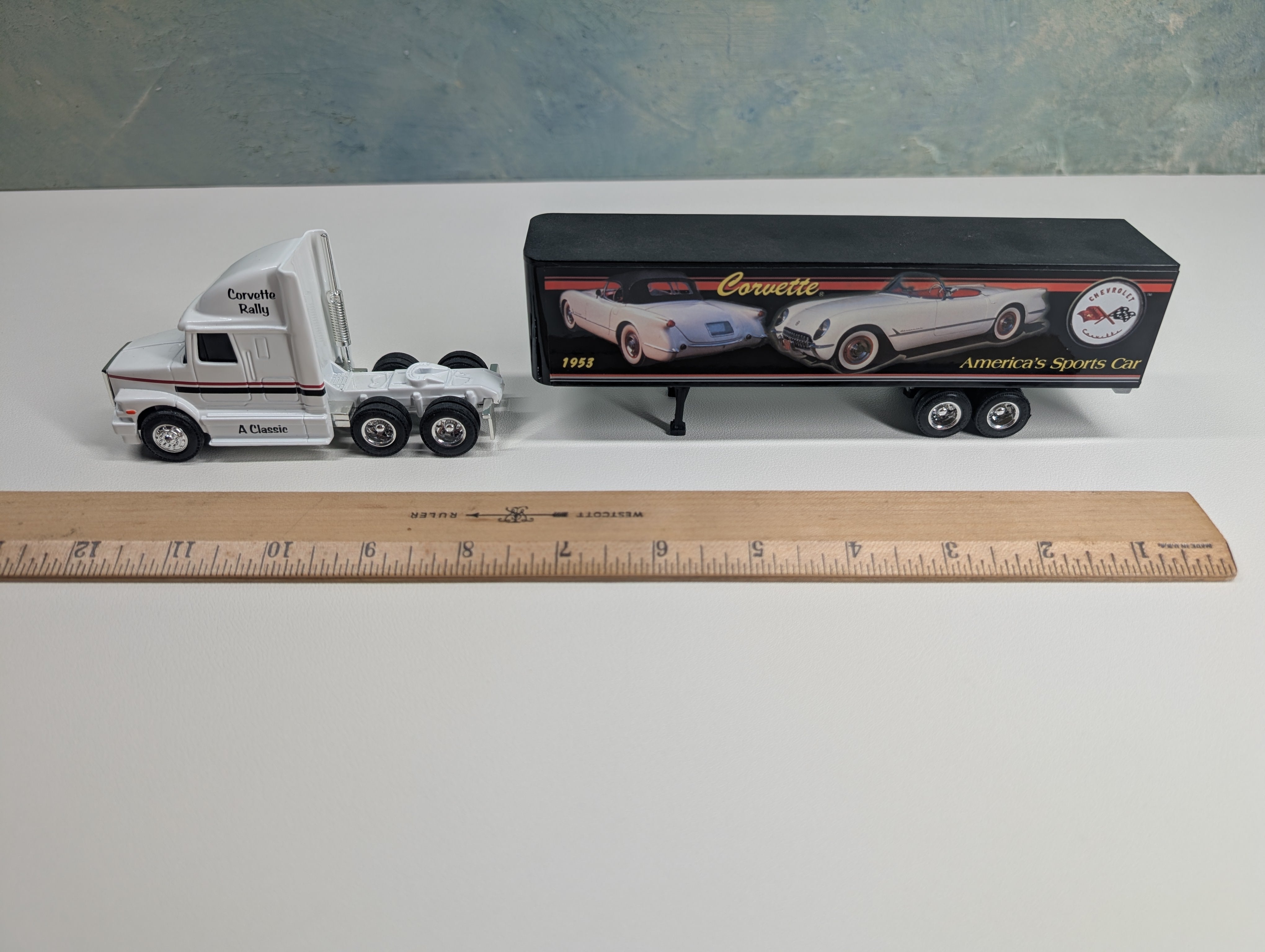 USED ERTL Semi Truck & Trailer, 1953 Corvette
