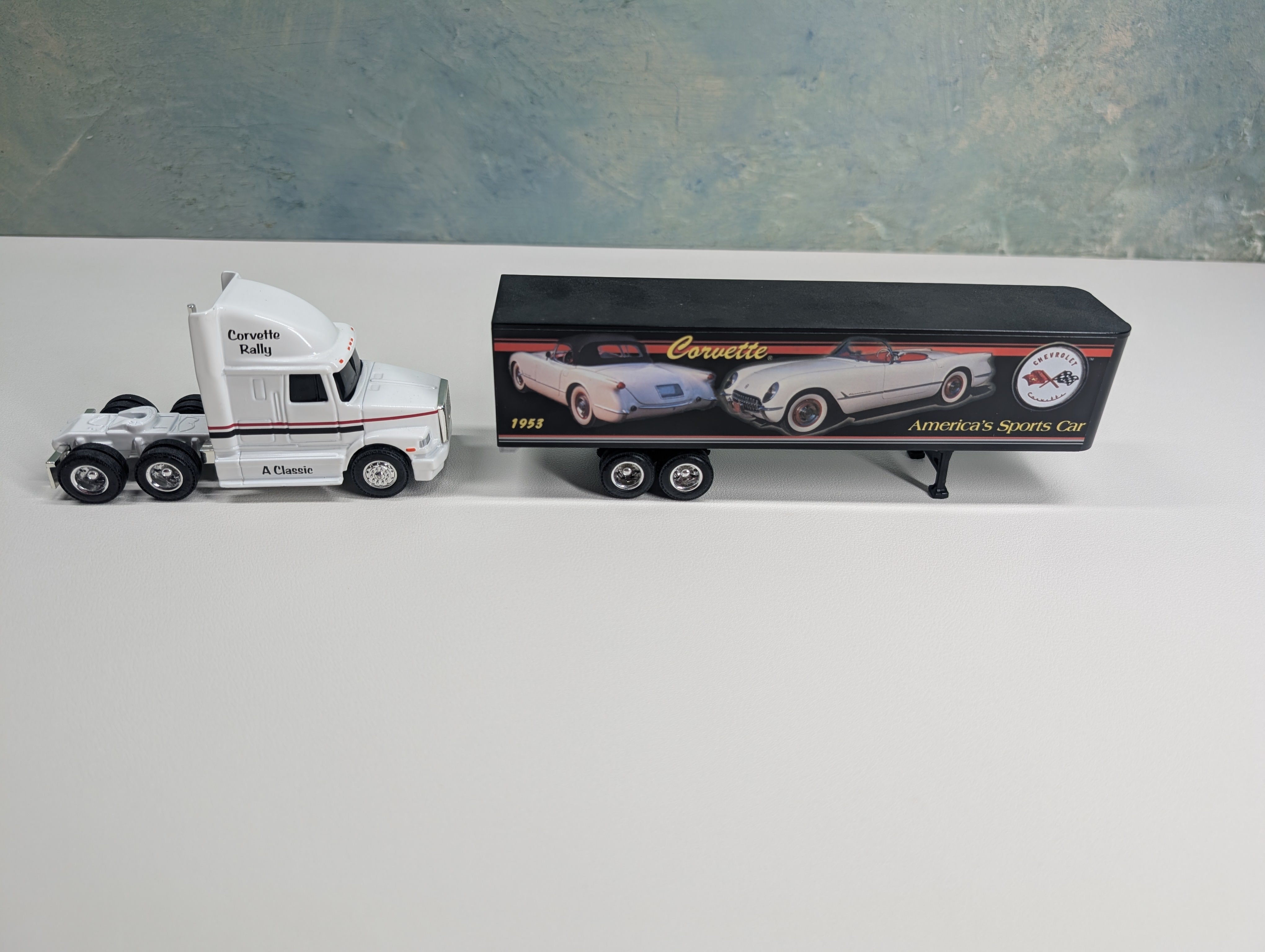 USED ERTL Semi Truck & Trailer, 1953 Corvette