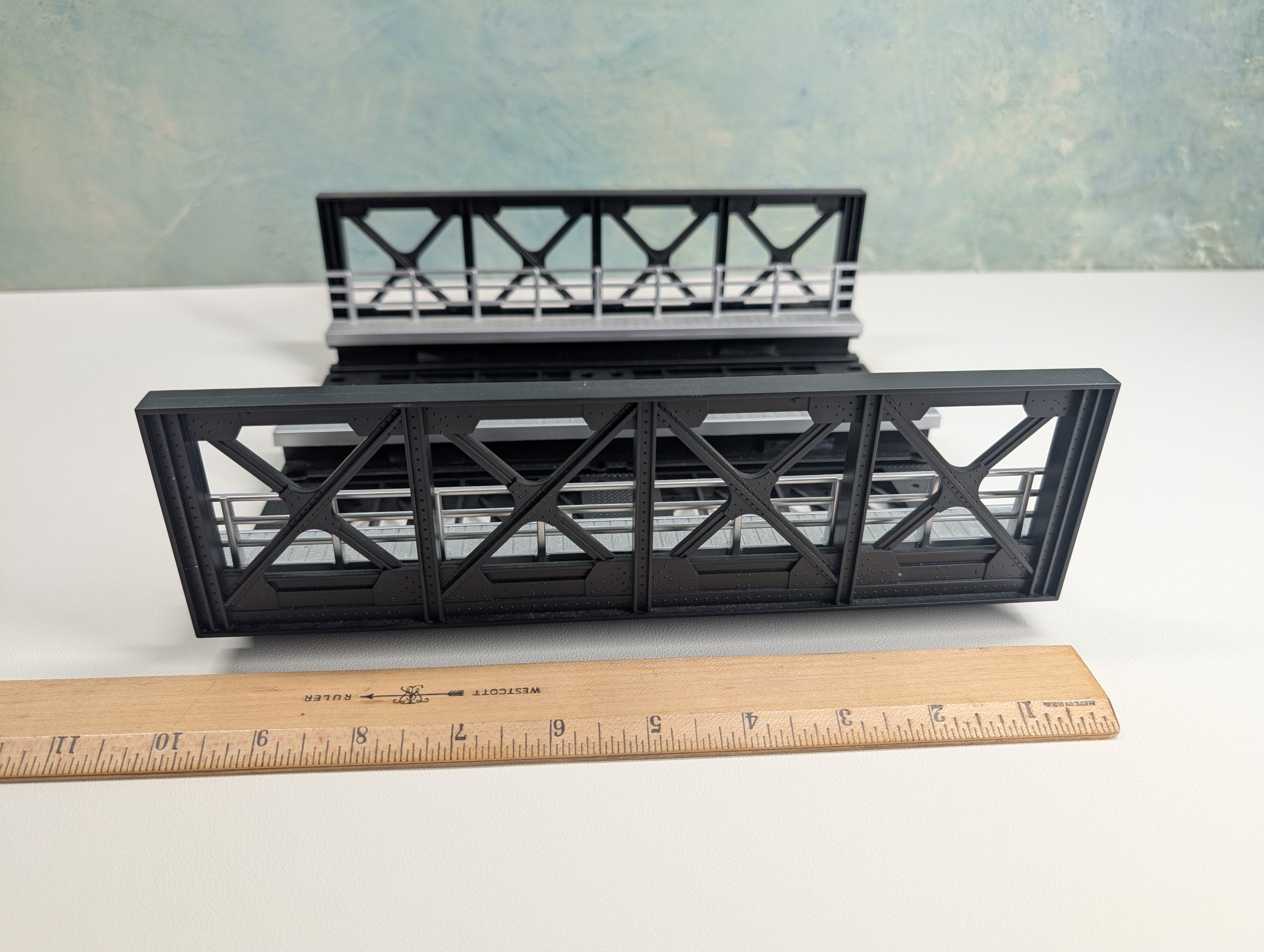 USED MTH O Double-Track Bridge Girder, Black & Silver