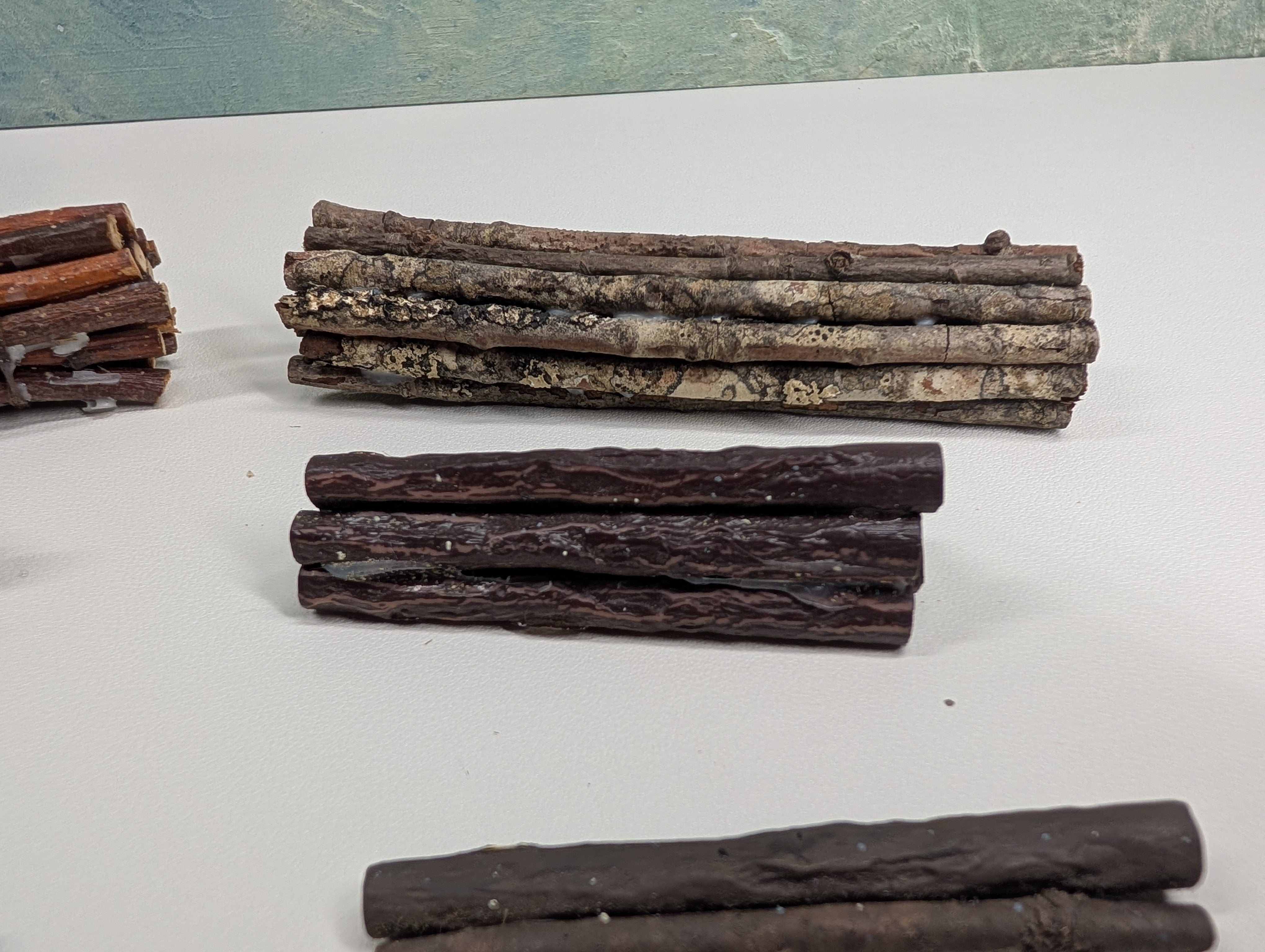 USED HO Scale Lot of Wooden Freight Car Loads