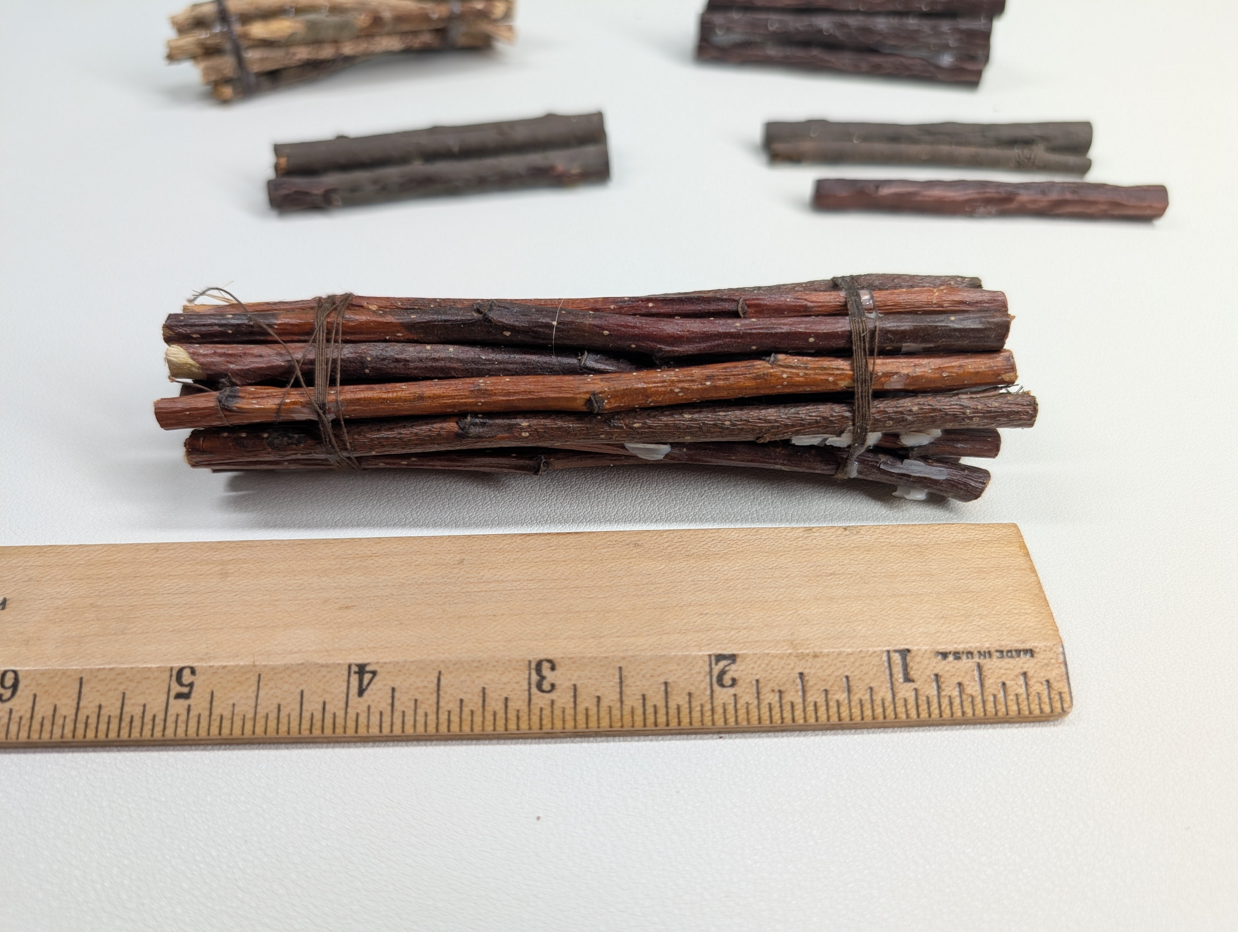 USED HO Scale Lot of Wooden Freight Car Loads