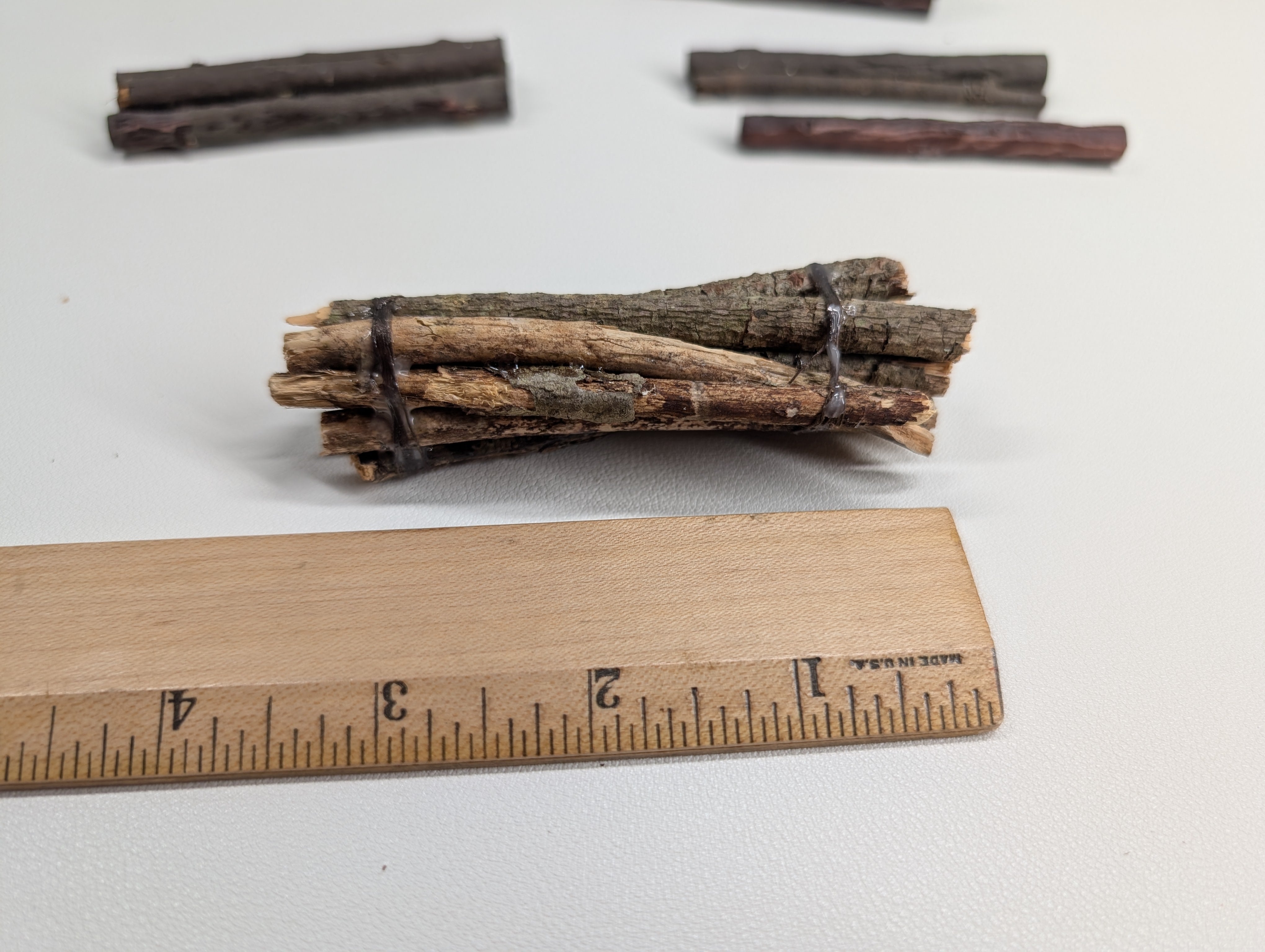 USED HO Scale Lot of Wooden Freight Car Loads