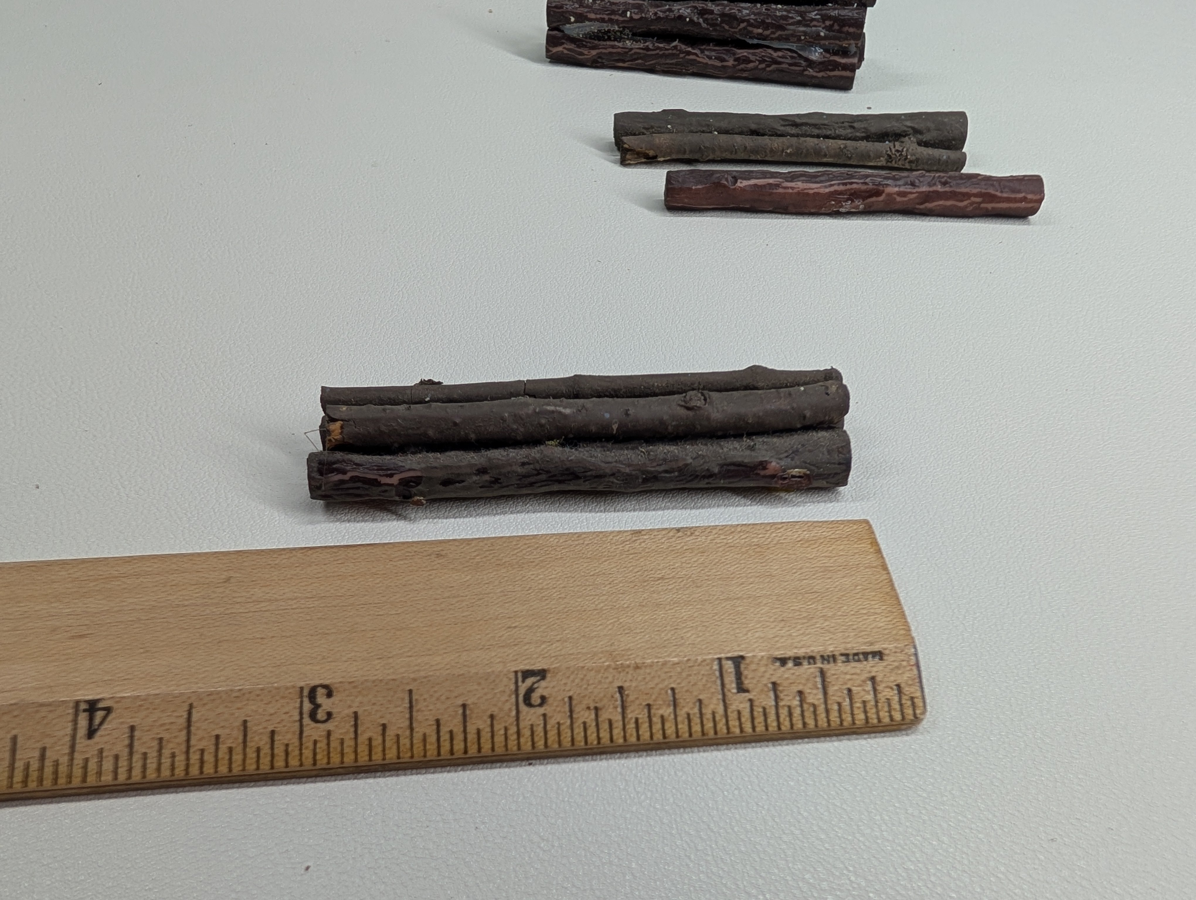 USED HO Scale Lot of Wooden Freight Car Loads