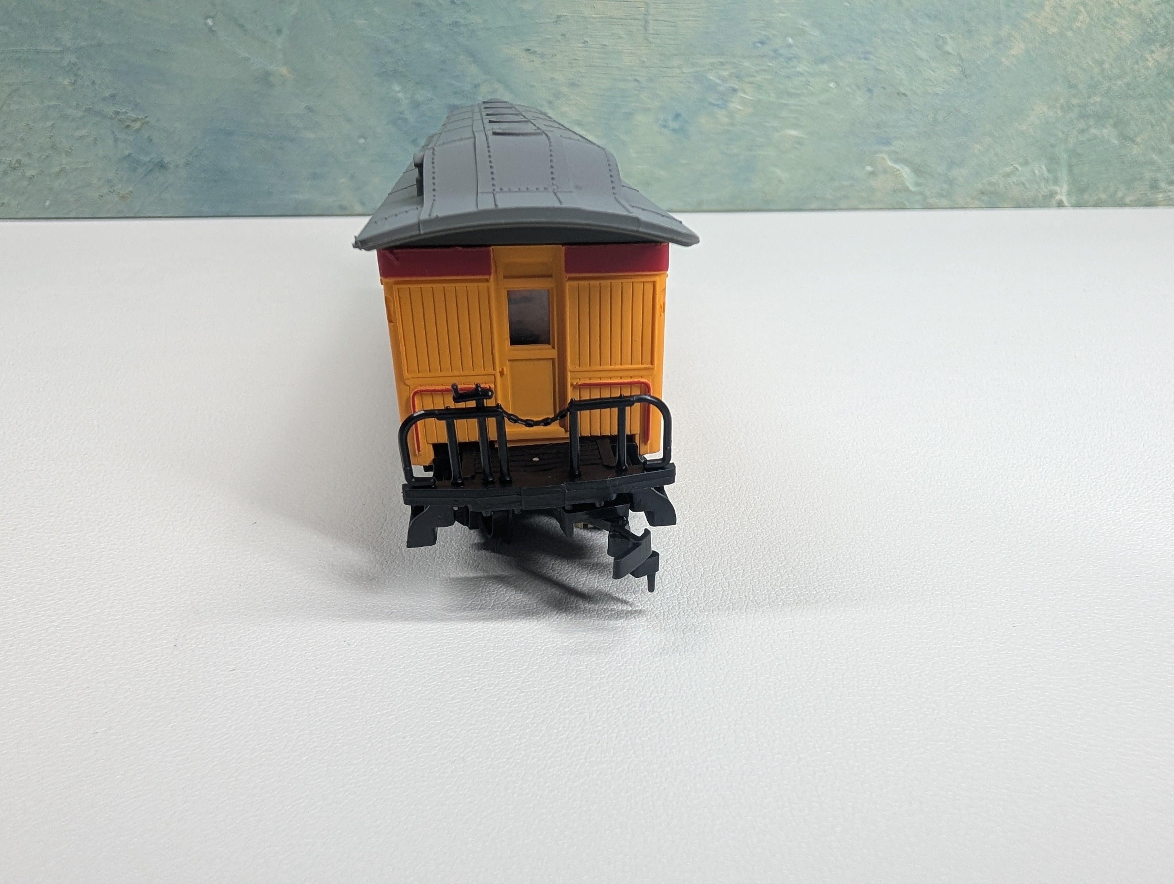 USED Bachmann 1420 HO Scale 47' Old Time Combine Union Pacific #9