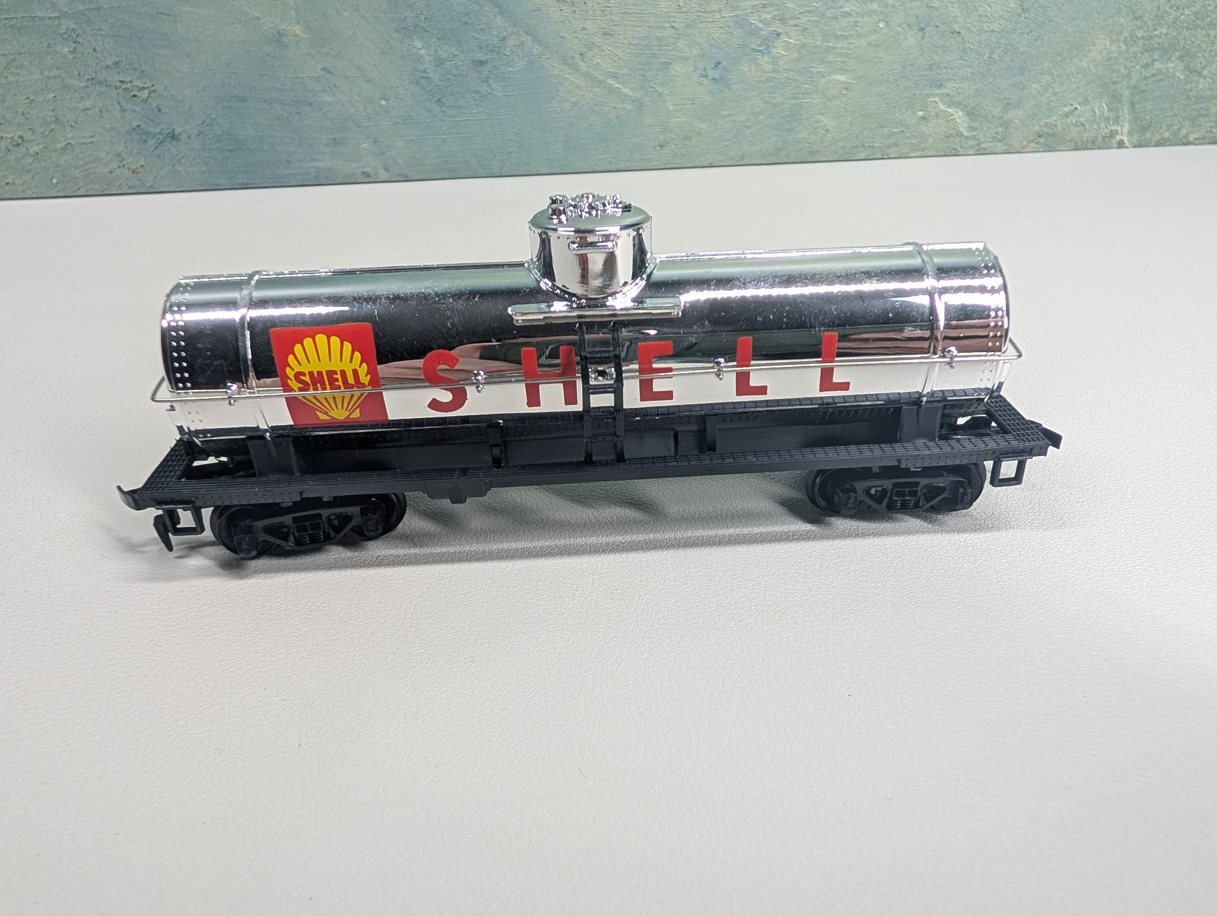 USED Tyco HO Scale Tank Car Shell Shiny Silver