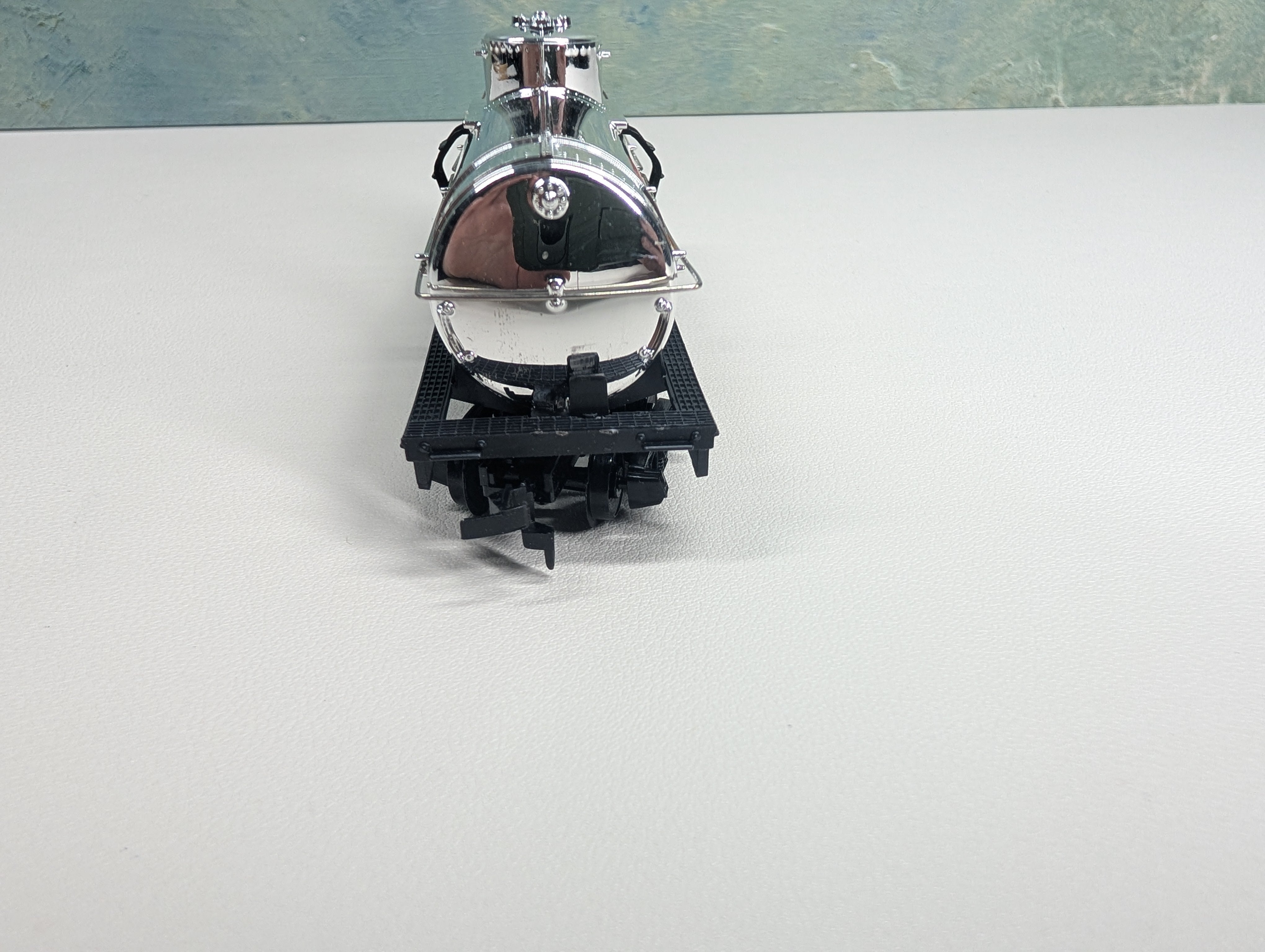 USED Tyco HO Scale Tank Car Shell Shiny Silver