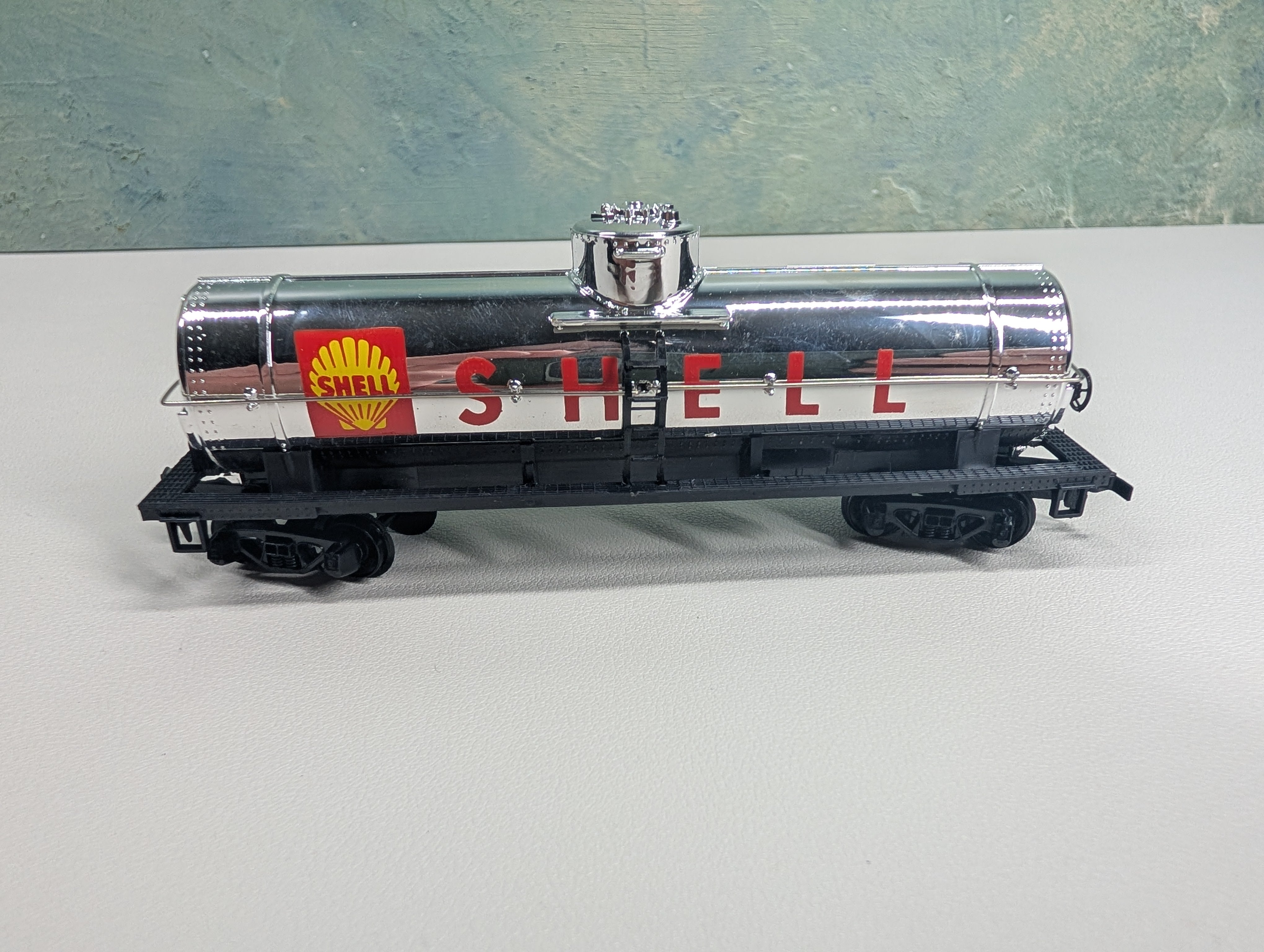 USED Tyco HO Scale Tank Car Shell Shiny Silver
