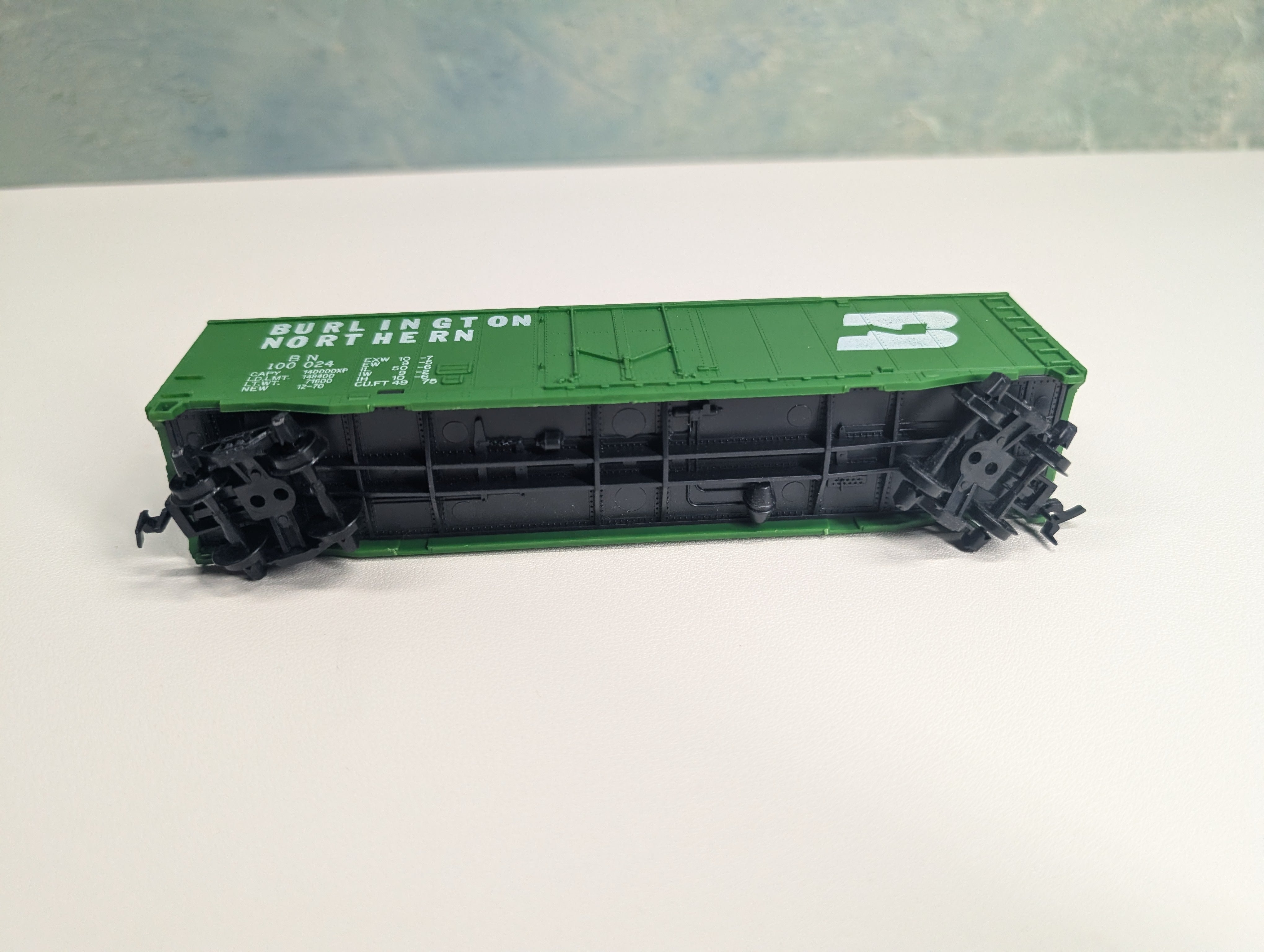USED Tyco HO Scale 50' Box Car Burlington Northern BN #100024