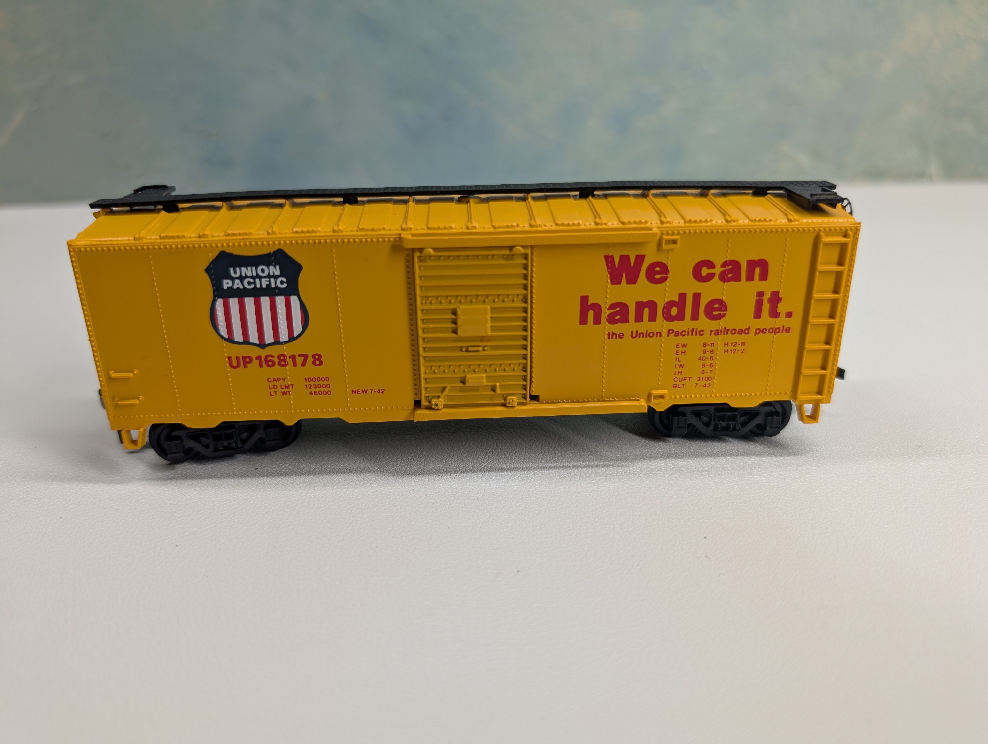 USED Bachmann 76036 HO Scale 40' Box Car Union Pacific UP #168178