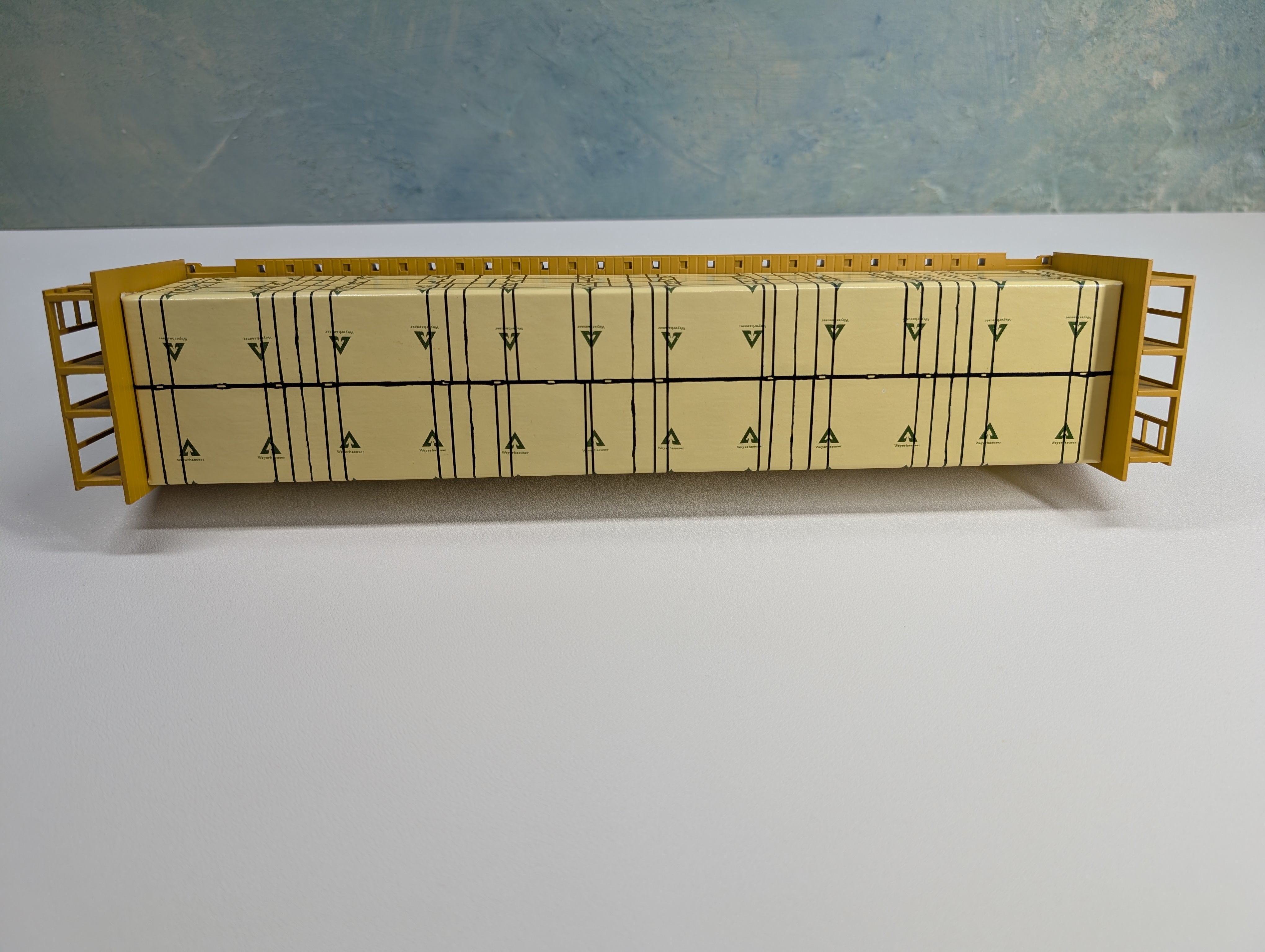 USED Weaver O Bulkhead Flat Car w/ Load, 3 Rail Union Pacific #215842