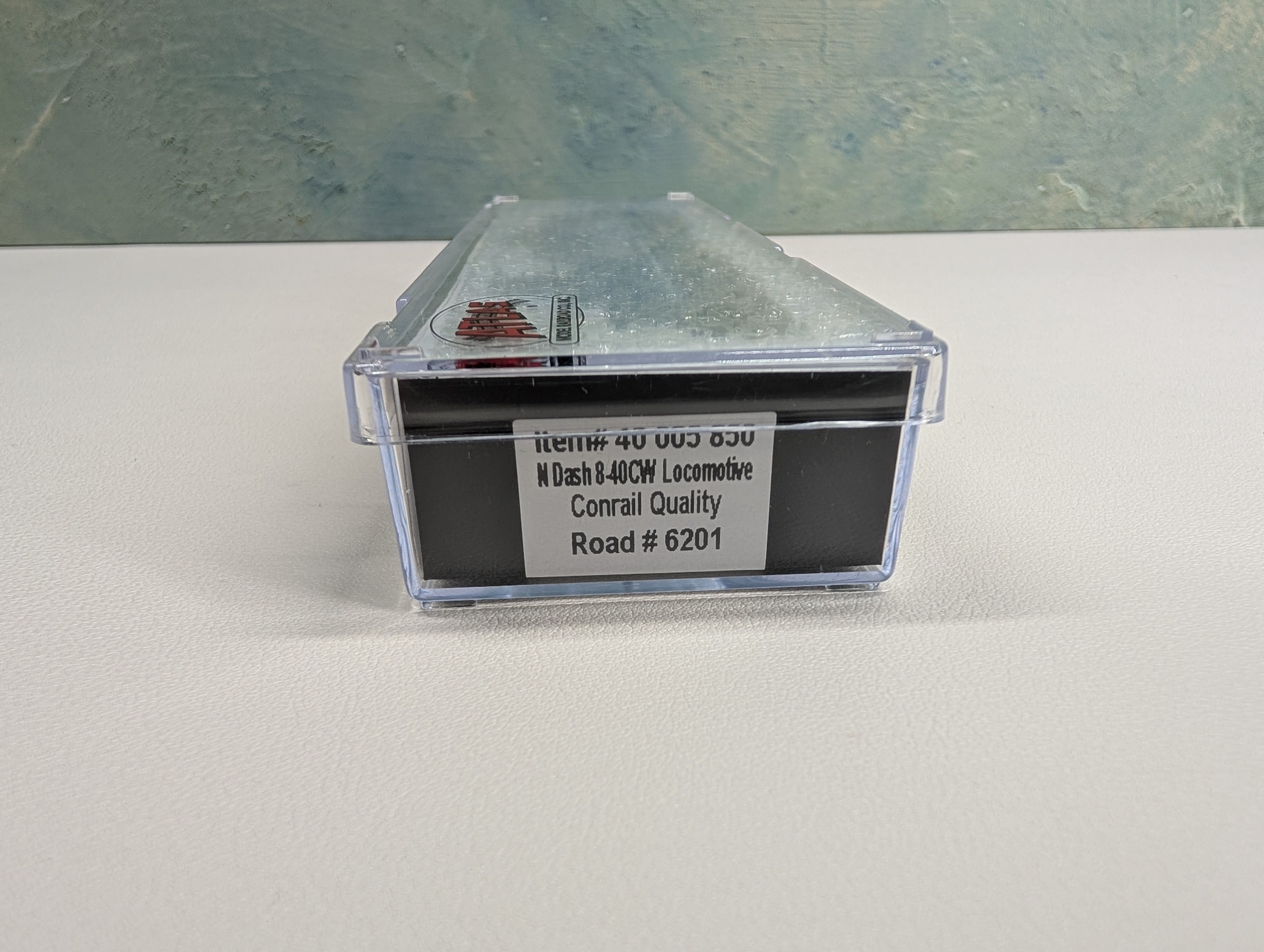 Atlas 40005850 N Scale Dash 8-40CW Diesel Locomotive Conrail Quality #6201 Gold ESU LokSound 5