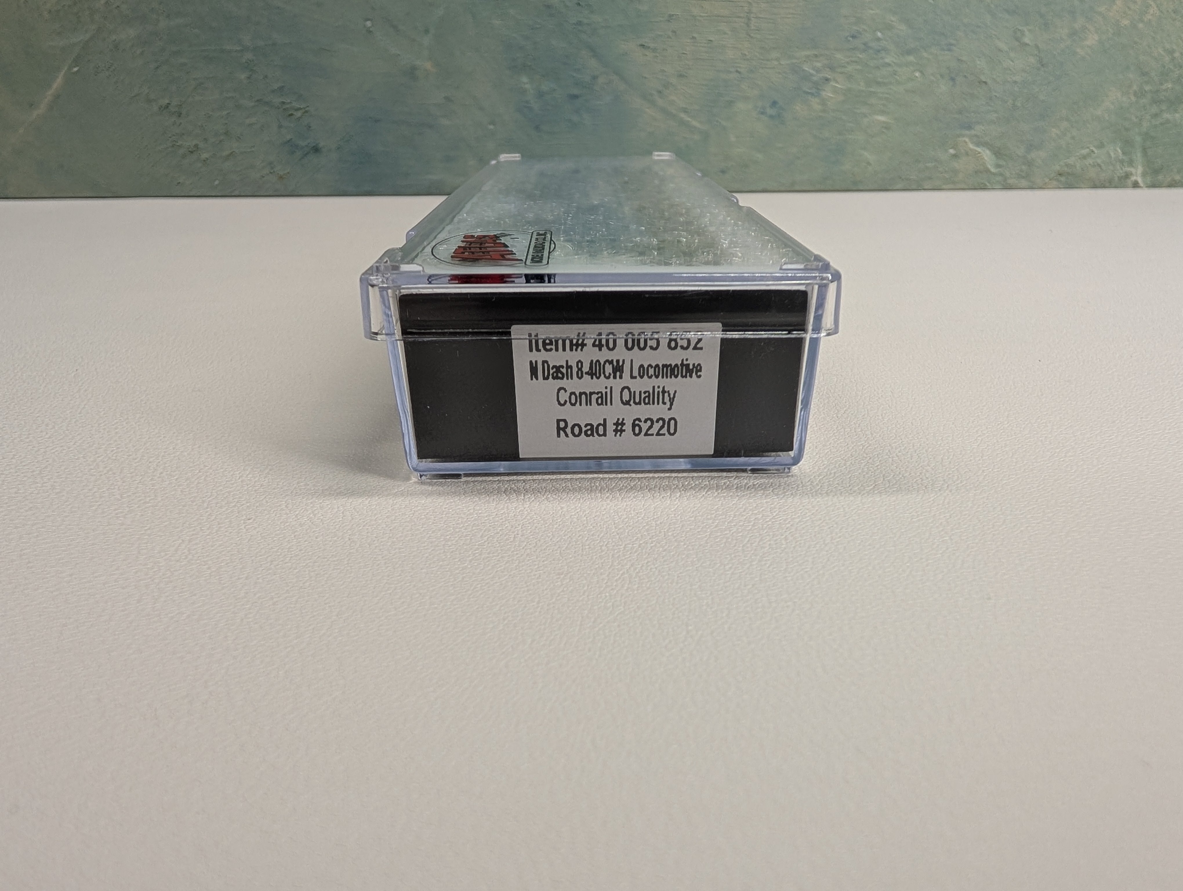 Atlas 40005852 N Scale Dash 8-40CW Diesel Locomotive Conrail Quality #6220 Gold ESU LokSound 5