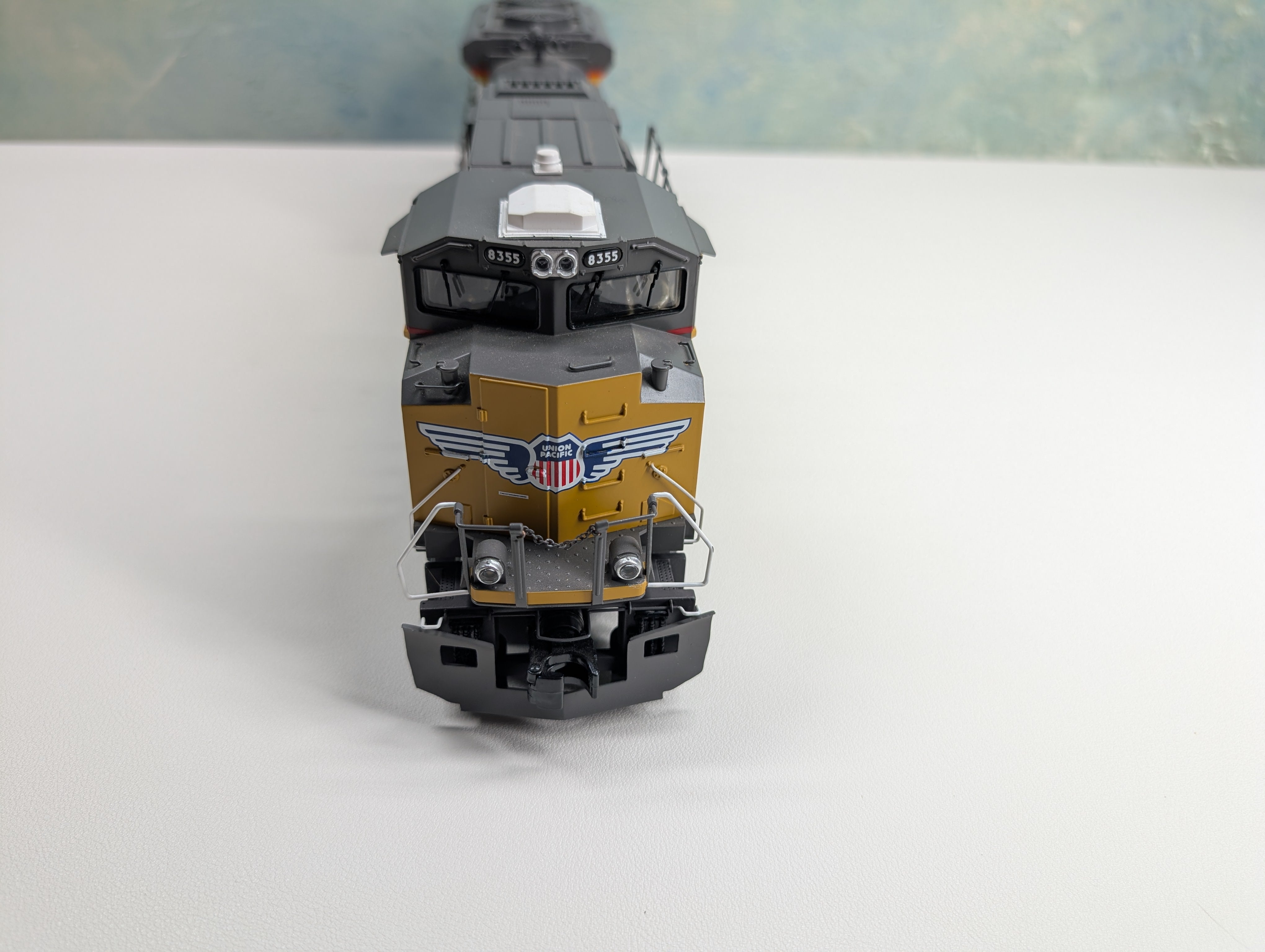 USED MTH Rail King 30-20368-1 O SD70ACe Diesel Locomotive Union Pacific #8355 Runs Great Proto-Sound 3.0