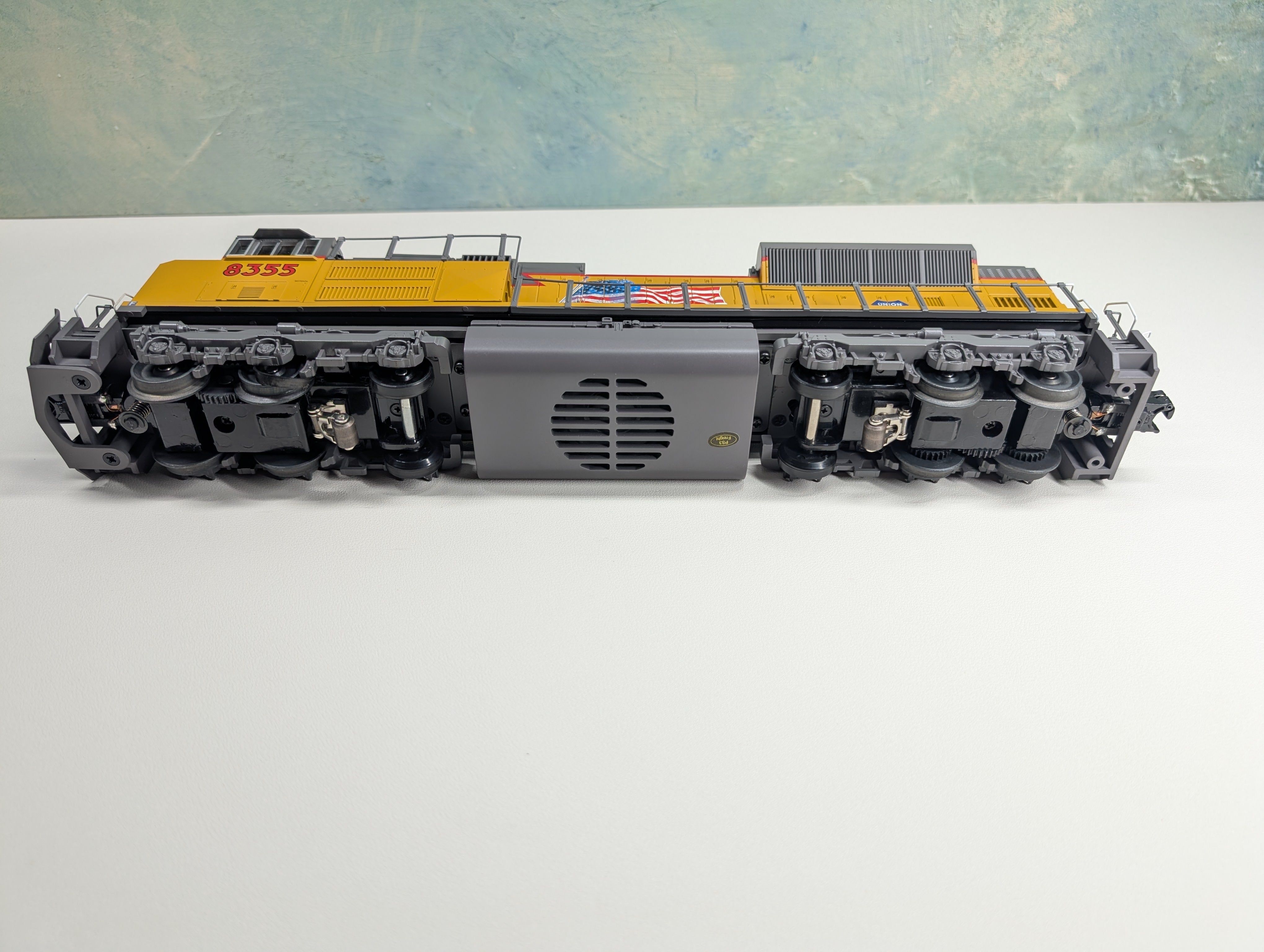 USED MTH Rail King 30-20368-1 O SD70ACe Diesel Locomotive Union Pacific #8355 Runs Great Proto-Sound 3.0