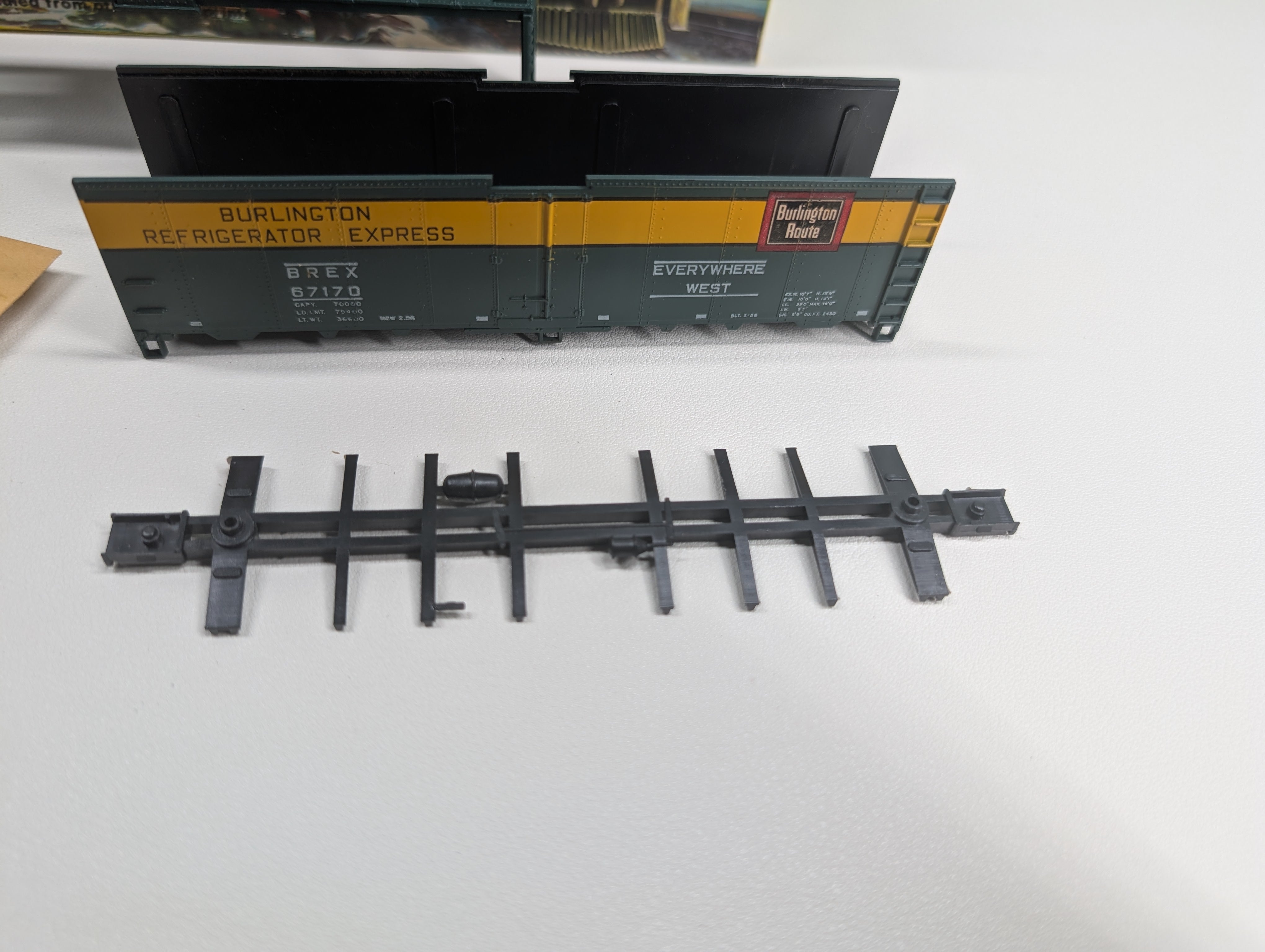 USED Athearn HO Scale 40' Refrigerator Car Burlington BREX #67170