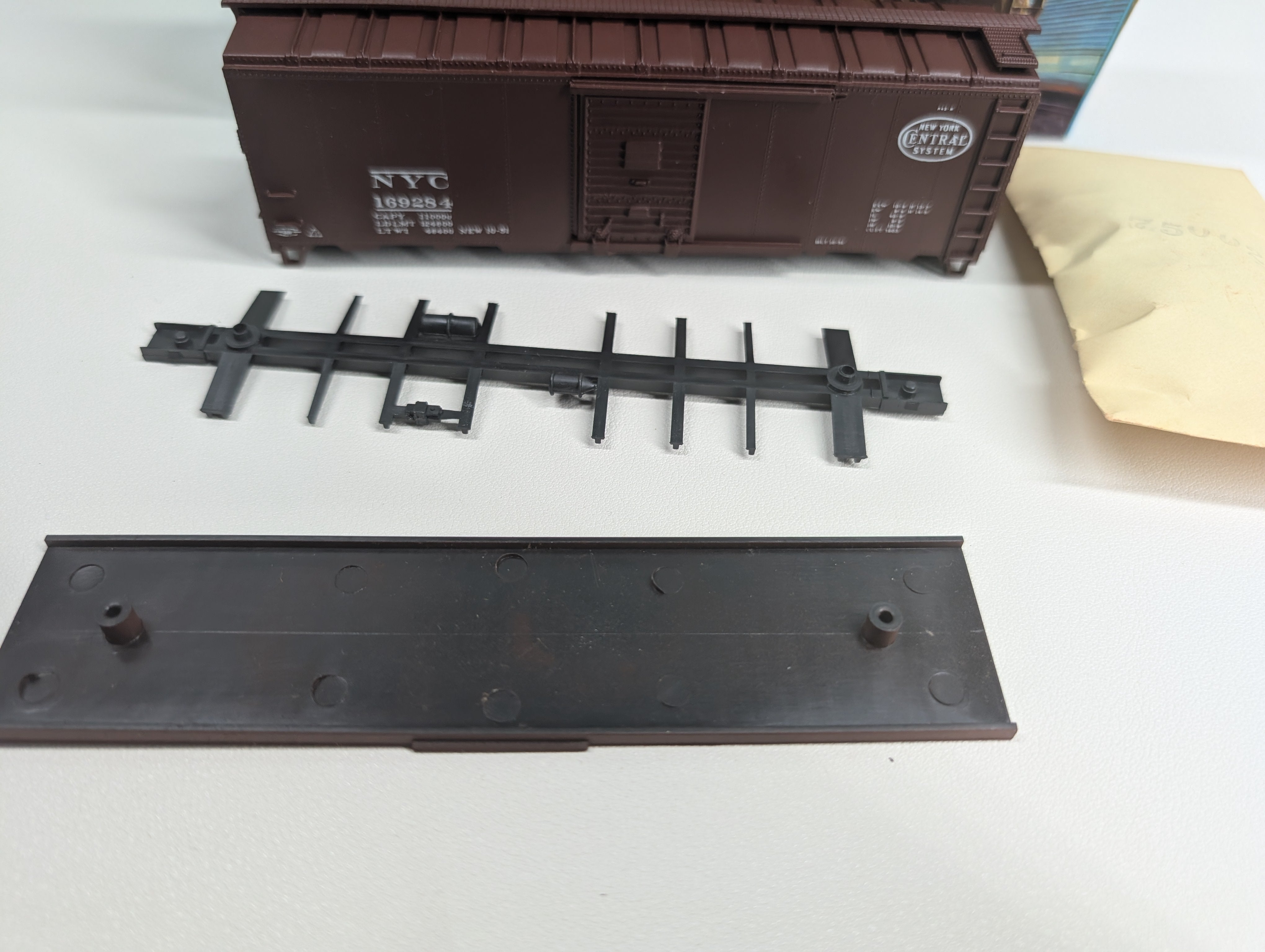 USED Athearn HO Scale 40' Box Car New York Central NYC #169284 Cooper & Oshtemo