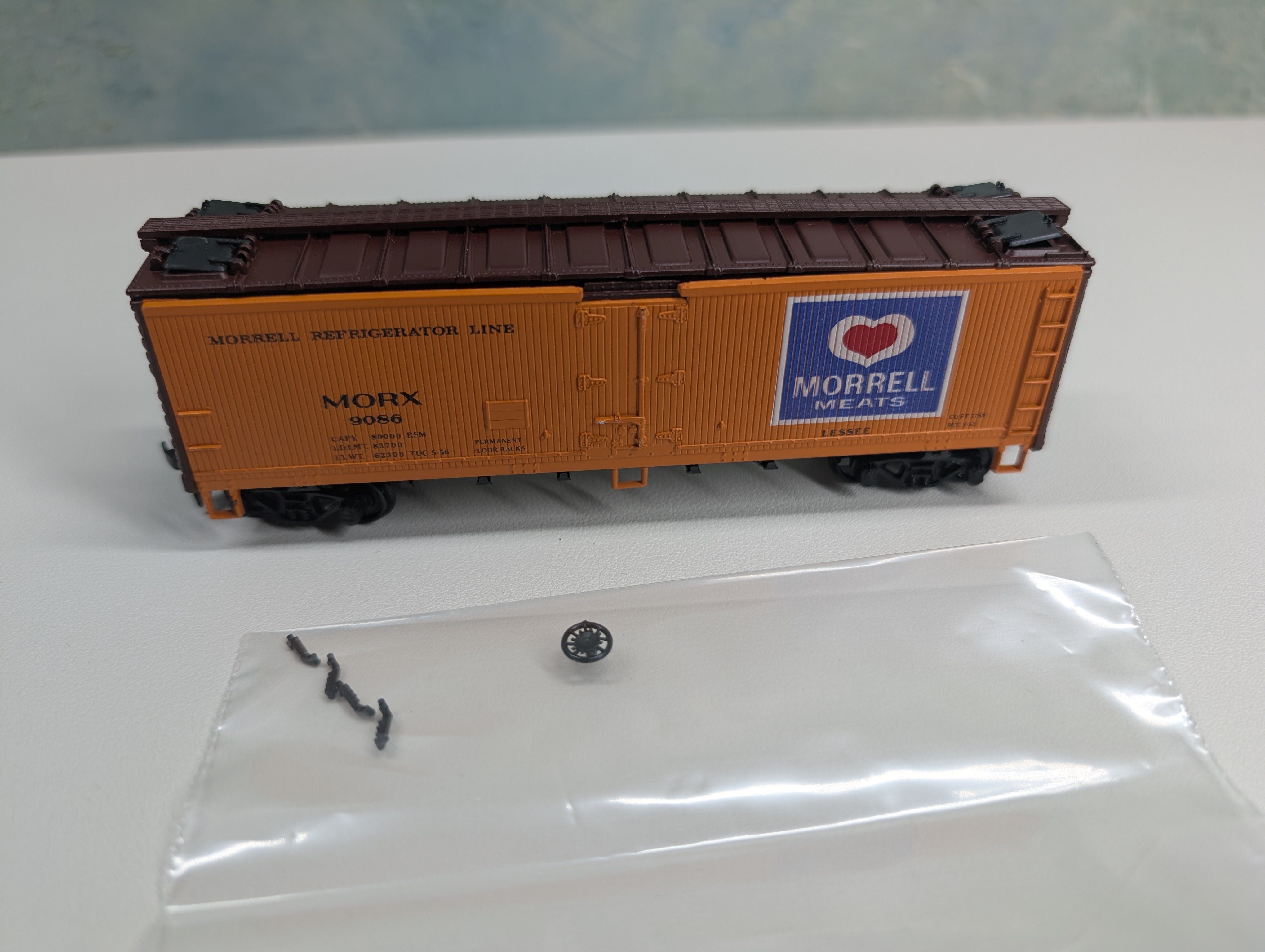 USED Athearn HO Scale 40' Reefer Morrell Meats MORX #9086